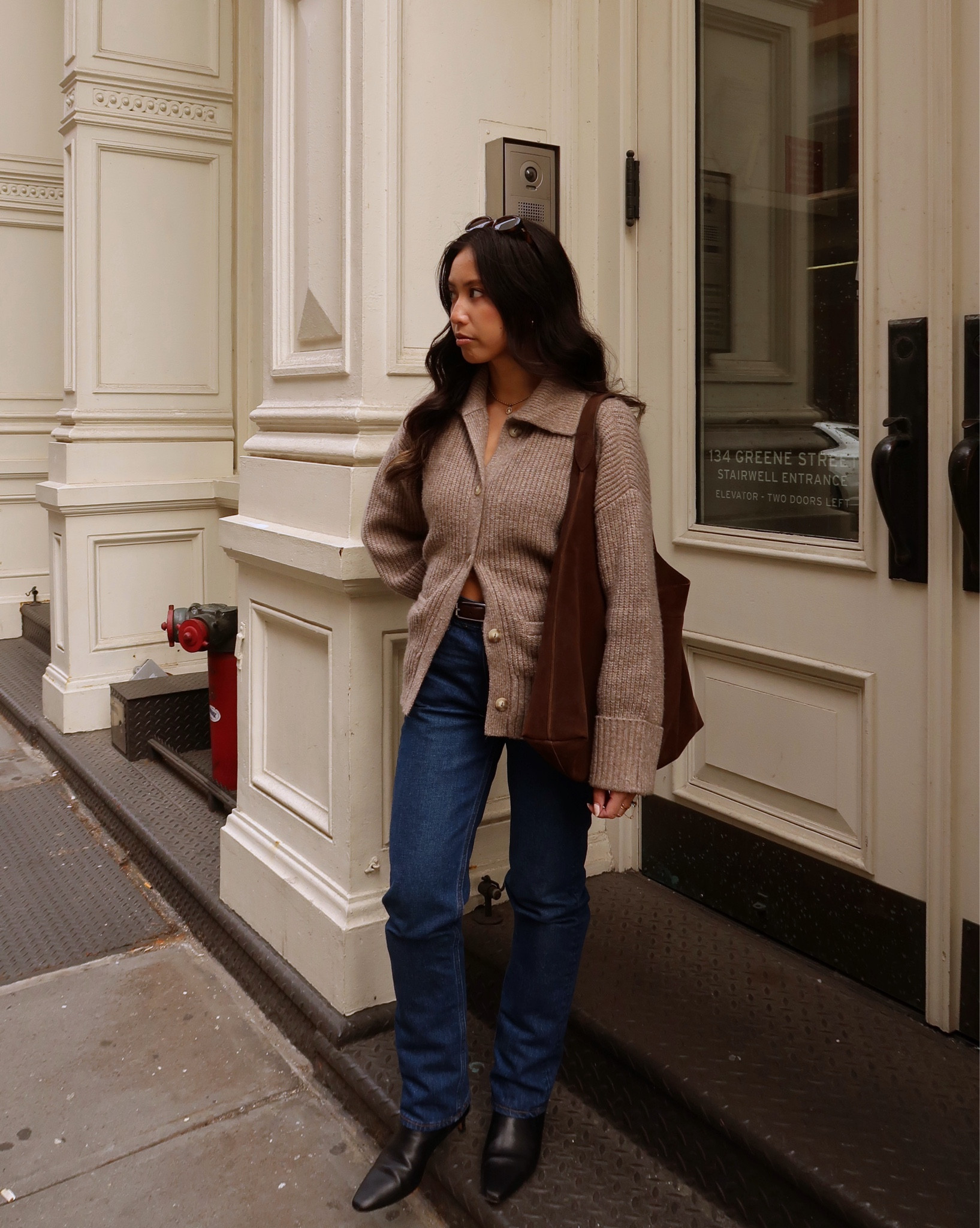 Abercrombie sweater, jeans + boots
& Other Stories bag
Le Specs sunglasses


#LTKItBag #LTKPetite