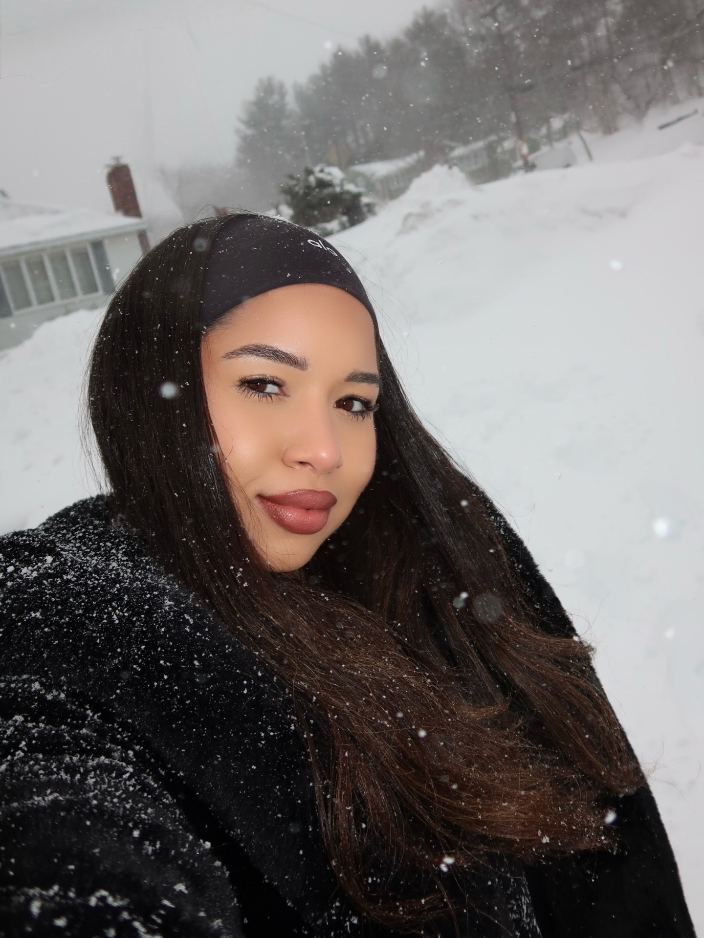 Snow day ❄️☃️🌨️🌨️🌨️❄️❄️❄️❄️ 🖤