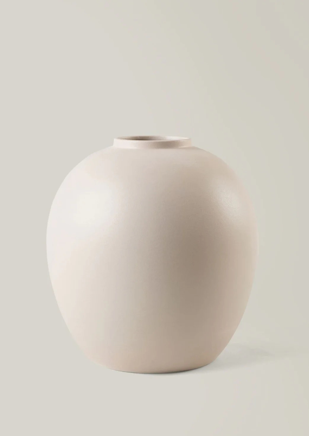 Round Vase in Matte Bailey Cream - 10.75" | Afloral | Afloral