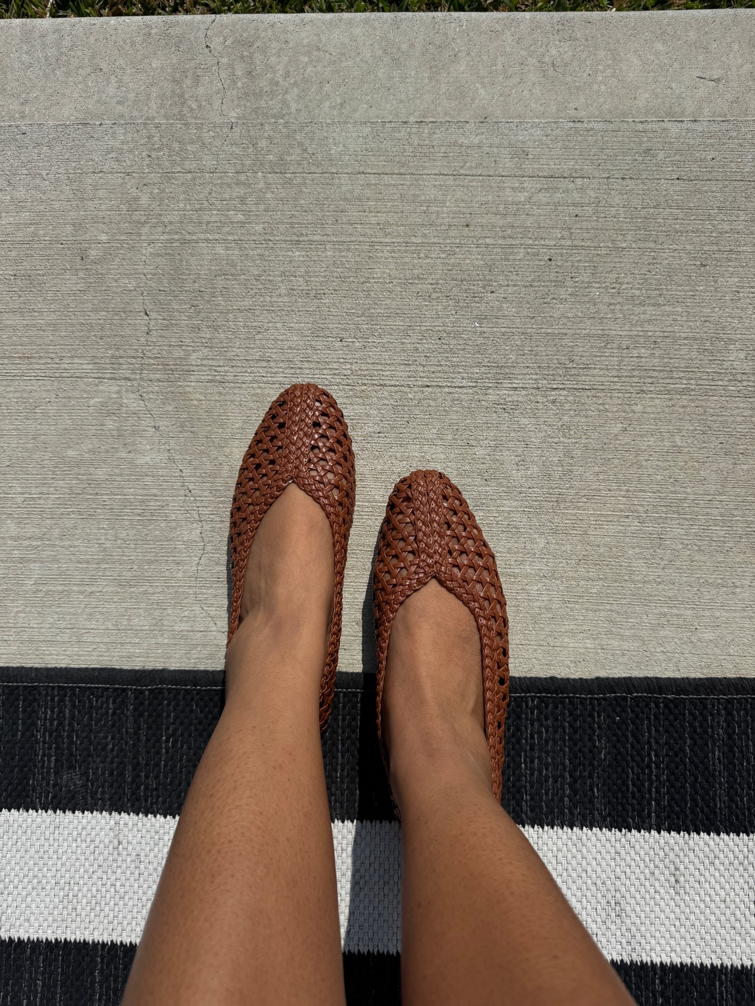 Obsessed with these flats for spring! Comes in 3 colors

#LTKSaleAlert #LTKSeasonal #LTKootd