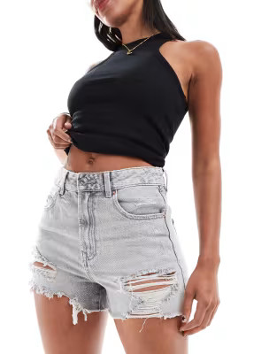 Stradivarius – Zerrissene Jeans-Shorts in grauer Waschung | ASOS (Global)