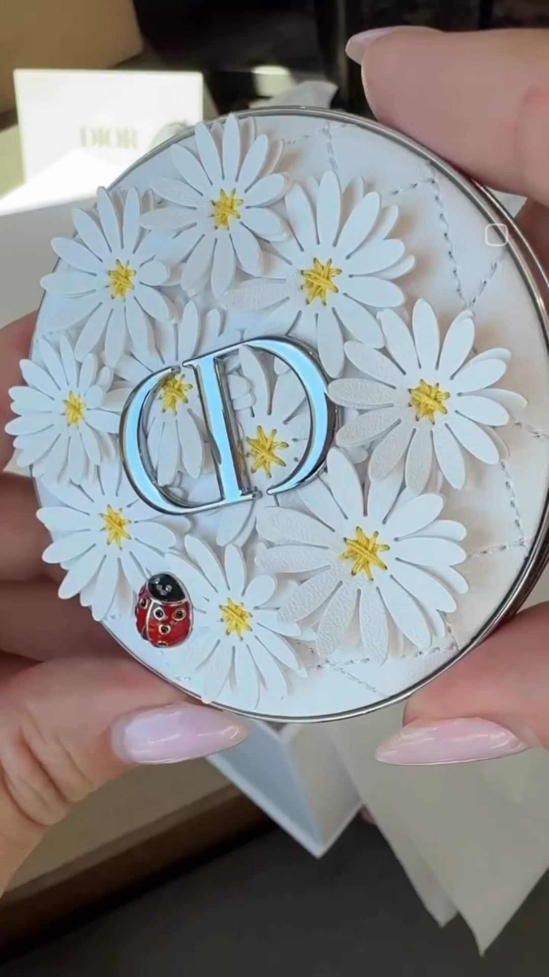flowers, butterflies, ribbons, soft pinks, couture blues… Dior summer might be the prettiest thing I’ve seen all year. ✨

something about this collection makes me want to disappear to the coast, wear beautiful things, heal softly, and romanticize life again.

#DiorBeauty

#LTKBeauty