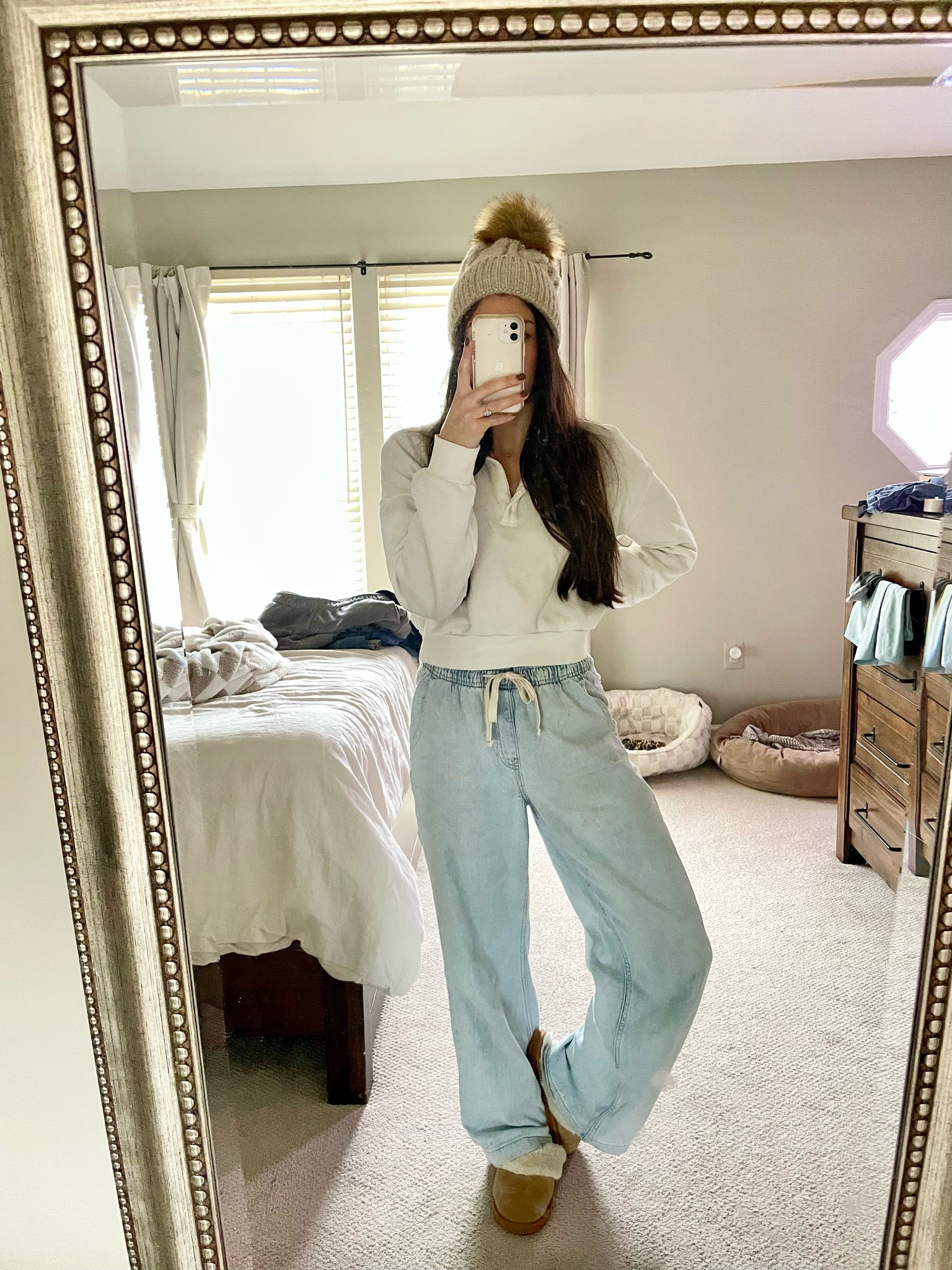 Everyday winter comfy outfit!
Drawstring jeans and cropped sweatshirt. 

Wearing XS


Winter outfit / winter staples / slippers / winter hat / sahm winter outfit / pull on jeans / jeans / drawstring denim / white sweater / cozy holiday outfit 

#LTKHoliday #LTKSeasonal #LTKFindsUnder50