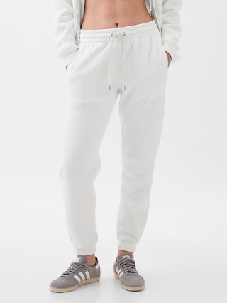 Vintage Soft Classic Joggers | Gap (US)