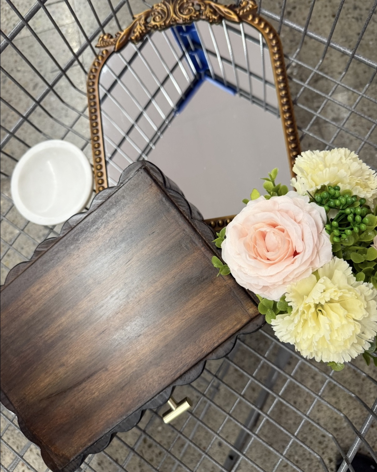 Anthropologie looks at Walmart? Yes please! ✨

Budget-friendly, pretty decor that gives those fun, layered Anthro vibes — without the Anthro price tag. Walmart has been so good lately for unique textures, warm tones, and statement pieces that feel way more expensive than they are.

I grabbed a few favorites and I’m linking those + more I’m currently eyeing online 👇
Perfect for shelves, coffee tables, and easy seasonal refreshes.

If you love decor that feels elevated and still affordable… this one’s for you 🤍


#LTKHome