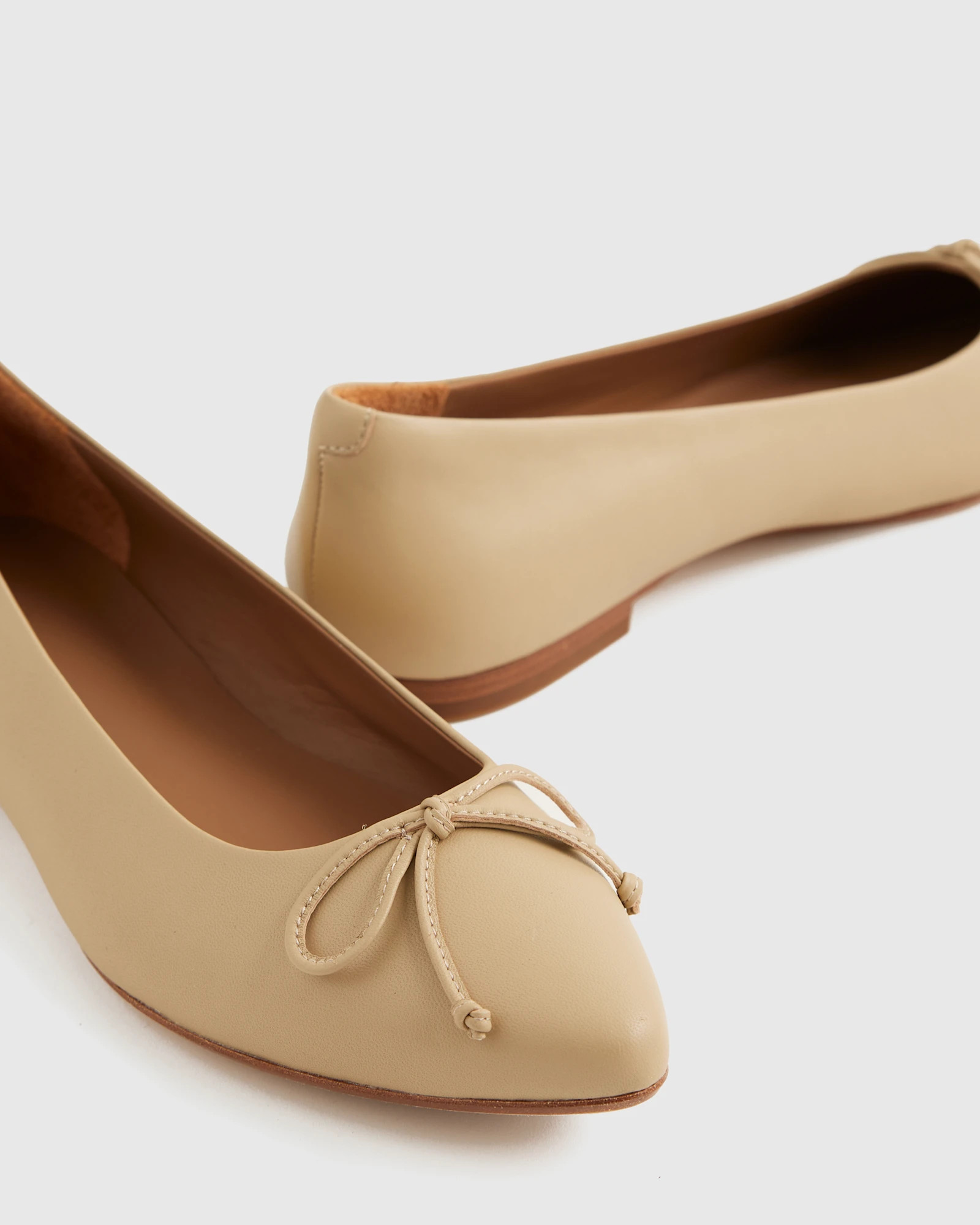 Italian Leather Pointed Bow Flat | Quince