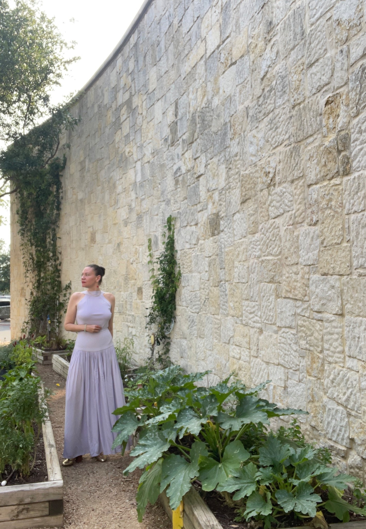 Simple but make a statement- loving these lavender seperates that make late spring styling (from weddings to soirées) a breeze #investmentpiece  

#LTKSeasonal #LTKParties #LTKOver40