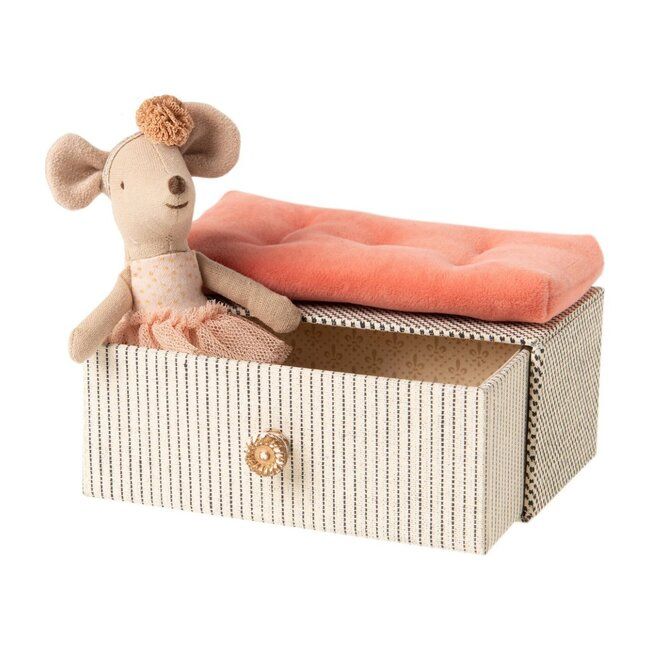 Little Sister Dancing Mouse in a Daybed - Kids Toys | Maileg from Maisonette | Maisonette