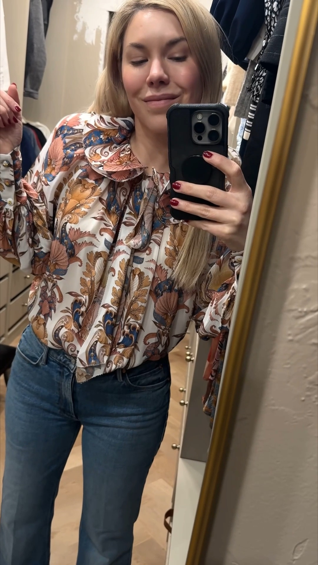 Spring outfit 
**JEANS RUN SMALL BUT HAVE A LITTLE STRETCH**
I sized down for a more loose fit - they do run on the smaller side 