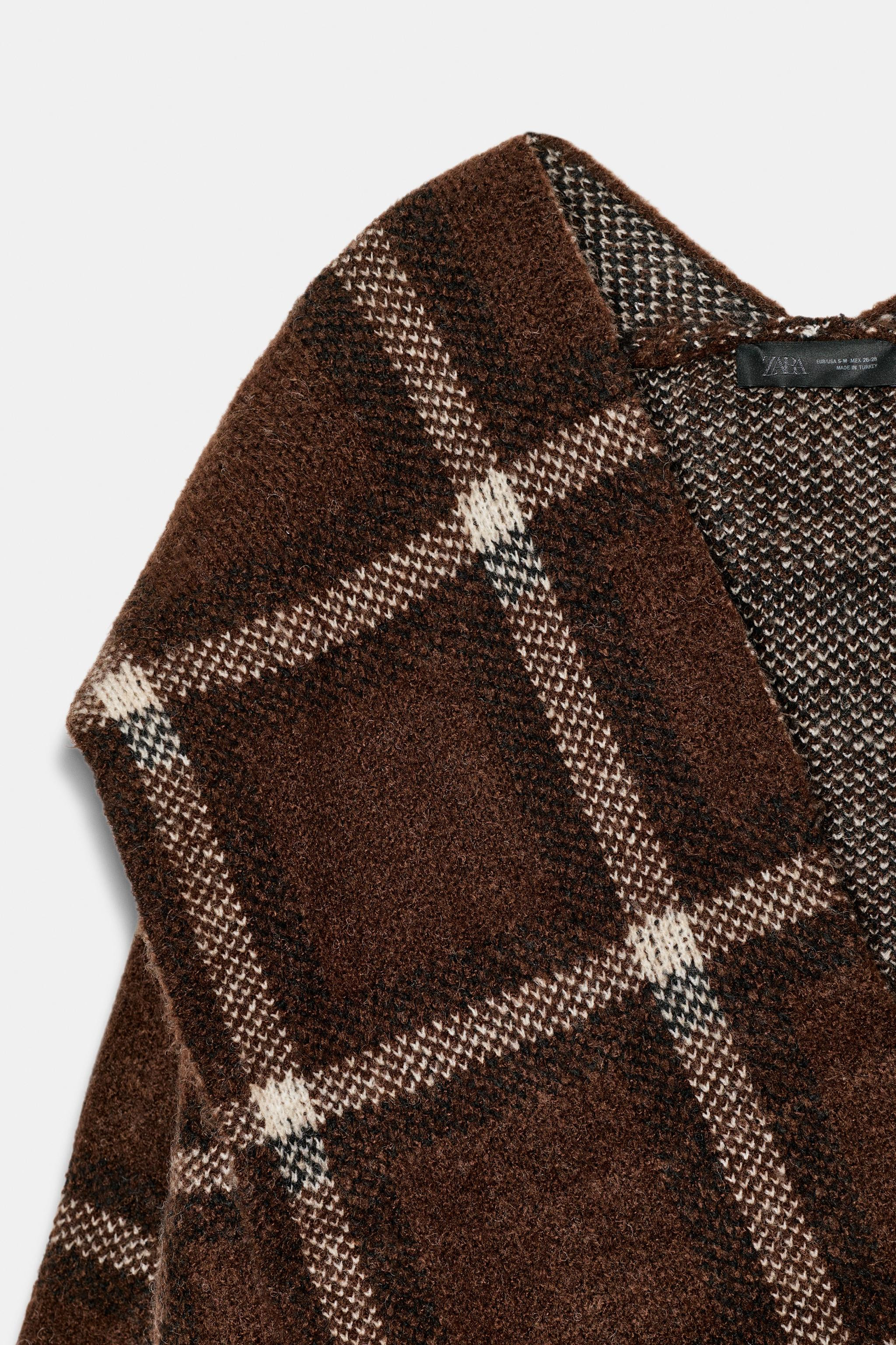 SHORT PLAID SCARF KNIT COAT | Zara US