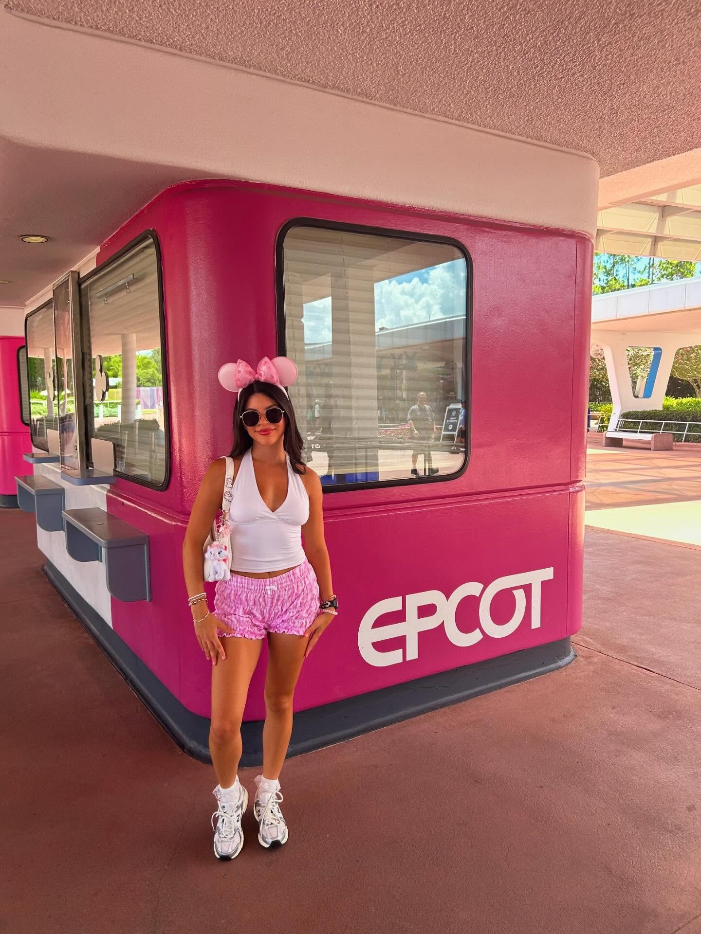 A little slice of my day at Epcot ✨🎀🌐 

•Are we excited for food and wine 2025? 🤭 

#disney #disneystyle #disneyworld #epcot #photoinspo #ootd #disneygram #disneyootd #disneyfit #disneyphotos #disneygirl #explorepage #marie #aristocats #disneybound @disneyparks @disneystyle @loveparktrends

#LTKU #LTKPetite #LTKStyleTip
