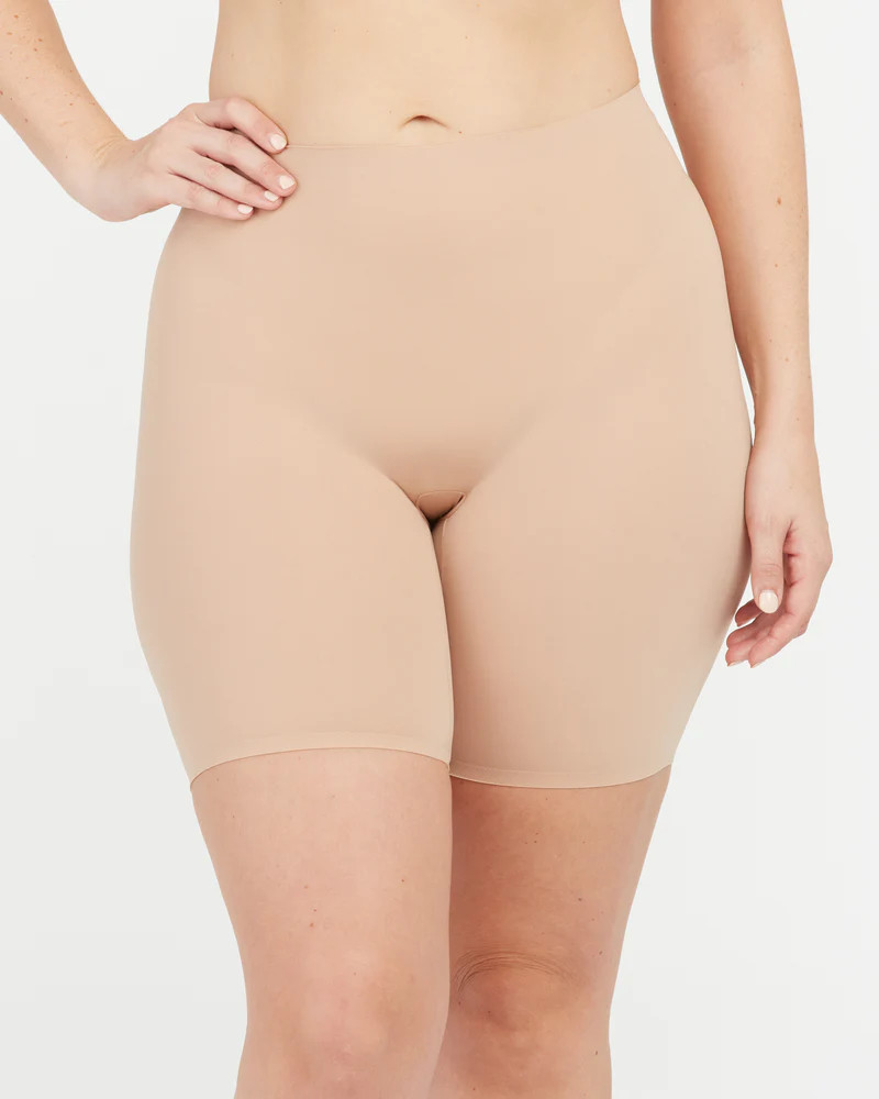 SPANXsmooth™ Fit-To-You Mid-Thigh Short | Spanx
