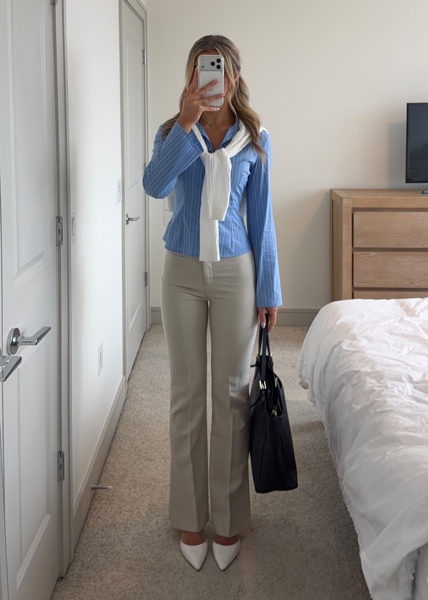 preppy spring office outfit inspo 👩🏼‍💼🩵 pants are old Zara :/ but linking SUPER similar ones I love!