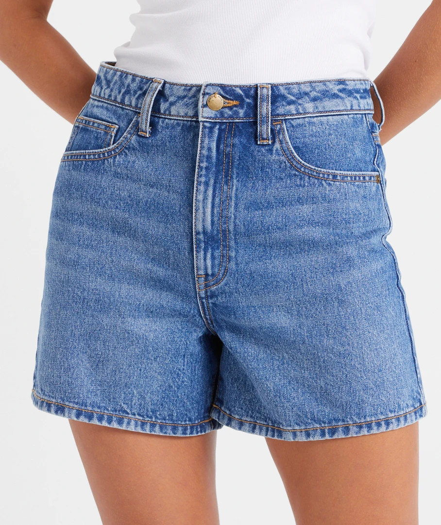 HIGH RELAXED DENIM SHORT | Sportsgirl