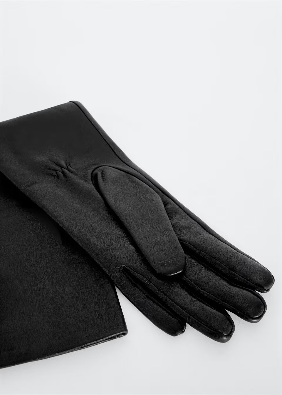 Search: Gloves (59) | Mango USA | MANGO (US)