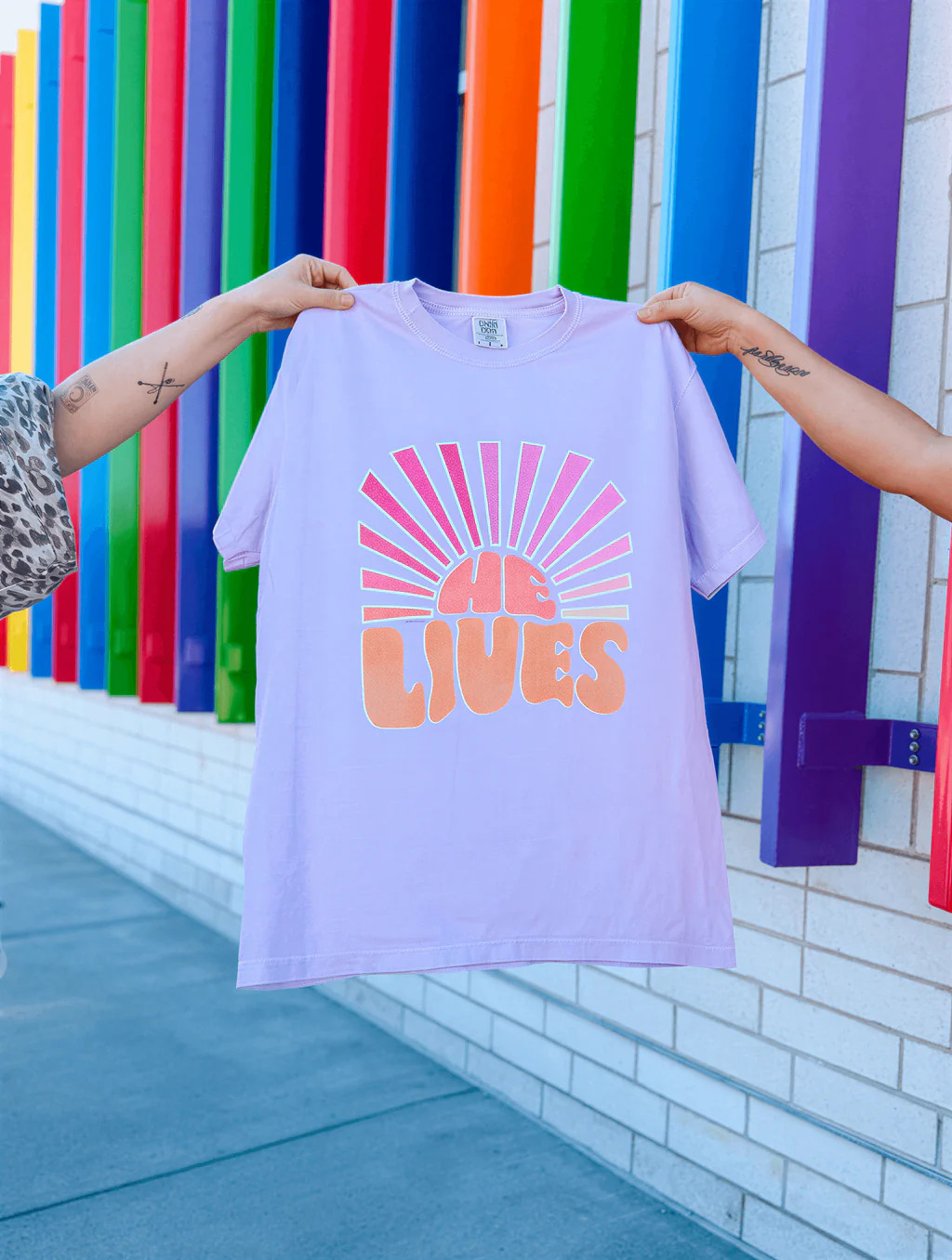 He Lives Tee | Worthy Wear