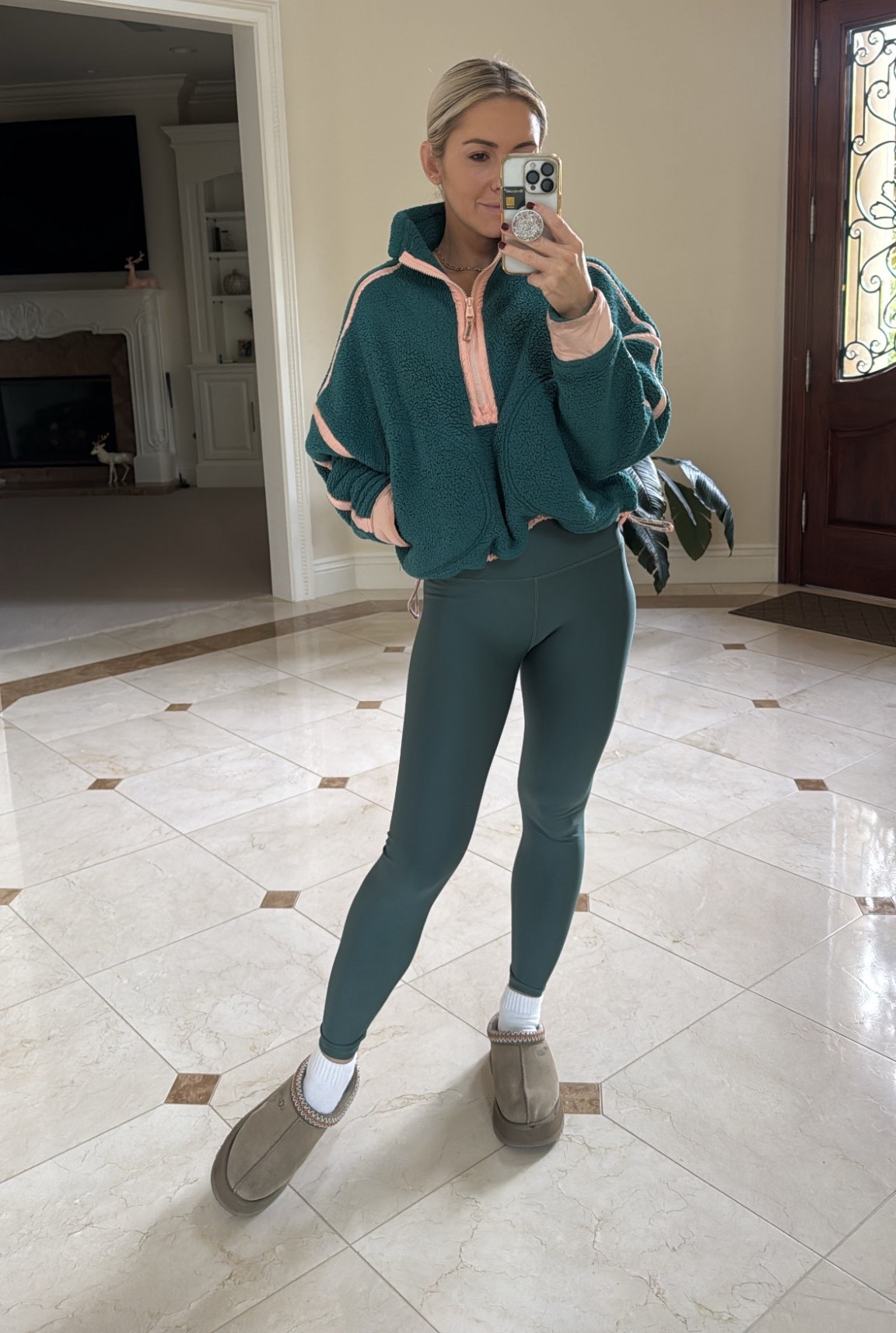 💚💚
Sizing:
Pullover - XS
Leggings- XS
Sports Bra - M

I’m 5’3 and 120lbs 

#LTKSeasonal #LTKActive #LTKHoliday