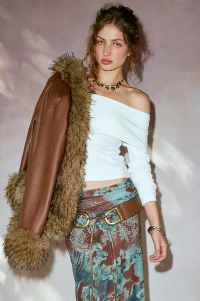 Silence + Noise Whitney Foldover Long Sleeve Top | Urban Outfitters (US and RoW)