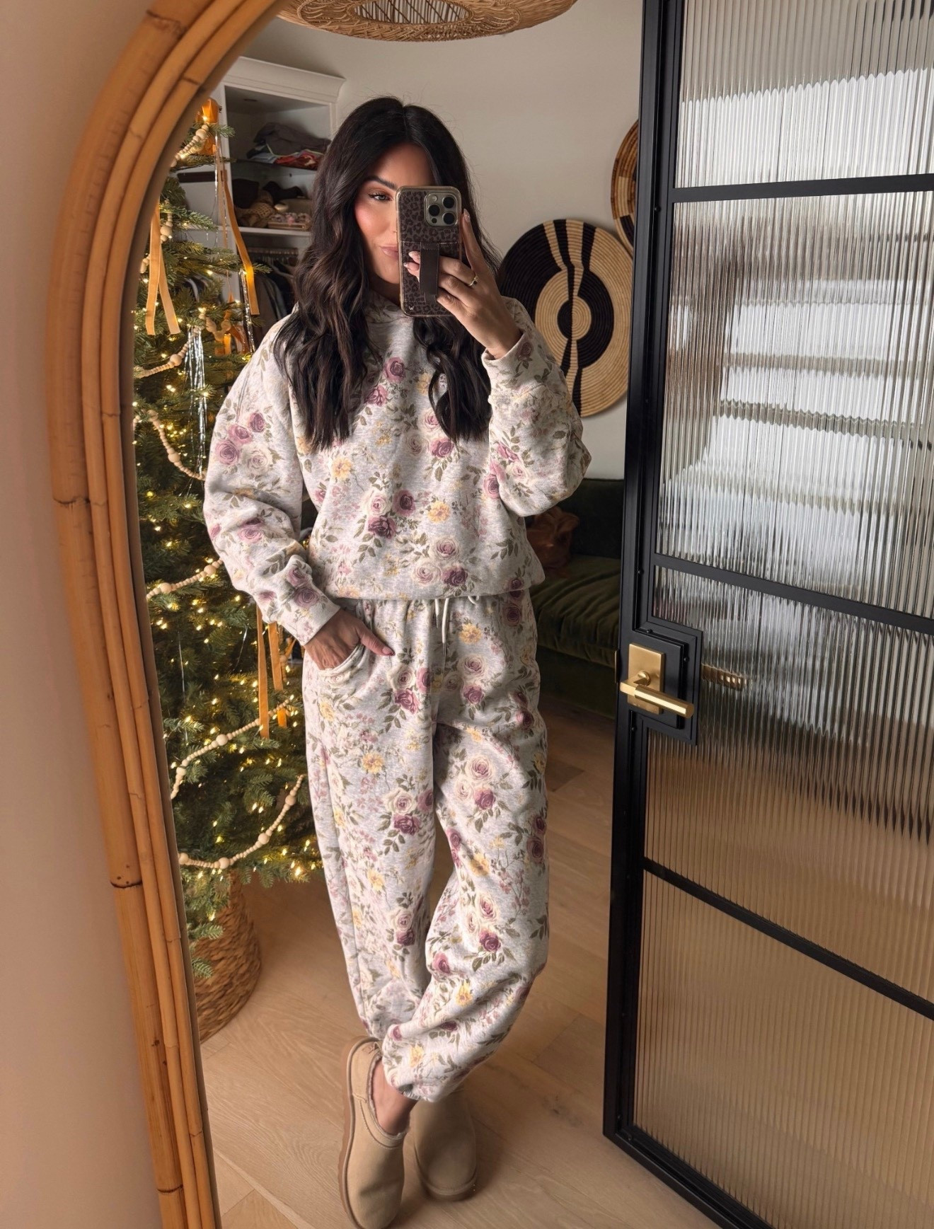 Abercrombie | Abercrombie set | Women’s Sweats | Floral Sweats 

#LTKFindsUnder50 #LTKFindsUnder100