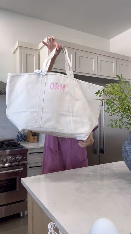 This is XL zip, in neutral with baby pink monogram. 



#LTKtravel #LTKfamily #LTKitbag