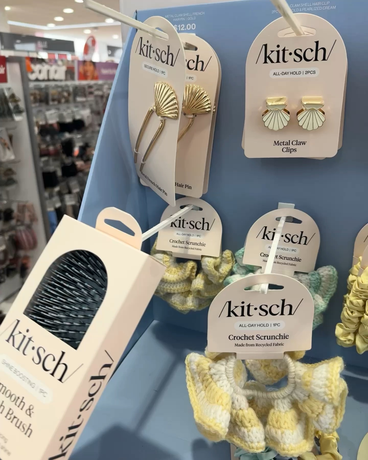 Just Beachy 🐚 scooped up the cutest hair brush & accessories before our coast trip for Mother’s Day Weekend. #mermaidcore #beach #summer #spring #beachaccessories #crochet #nonnamaxxing #ulta #ultabeauty

#LTKselfcare #LTKBeauty #LTKTravel