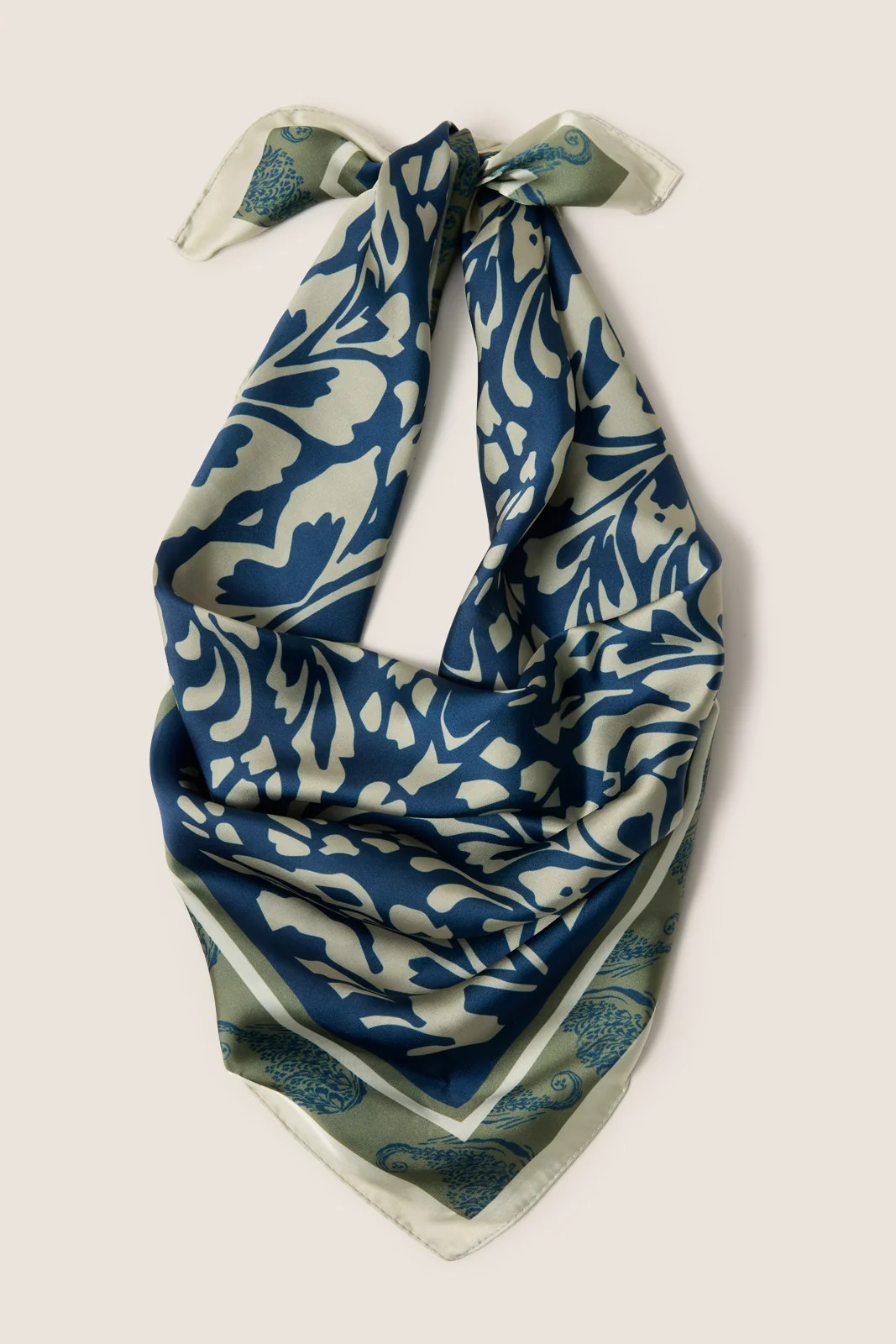 Holly Paisley Bandana | Evereve
