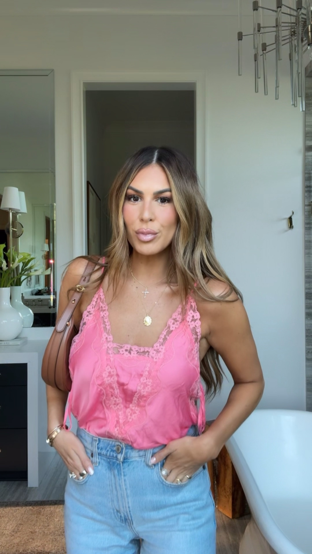 Wearing a Size small top & 27 denim 