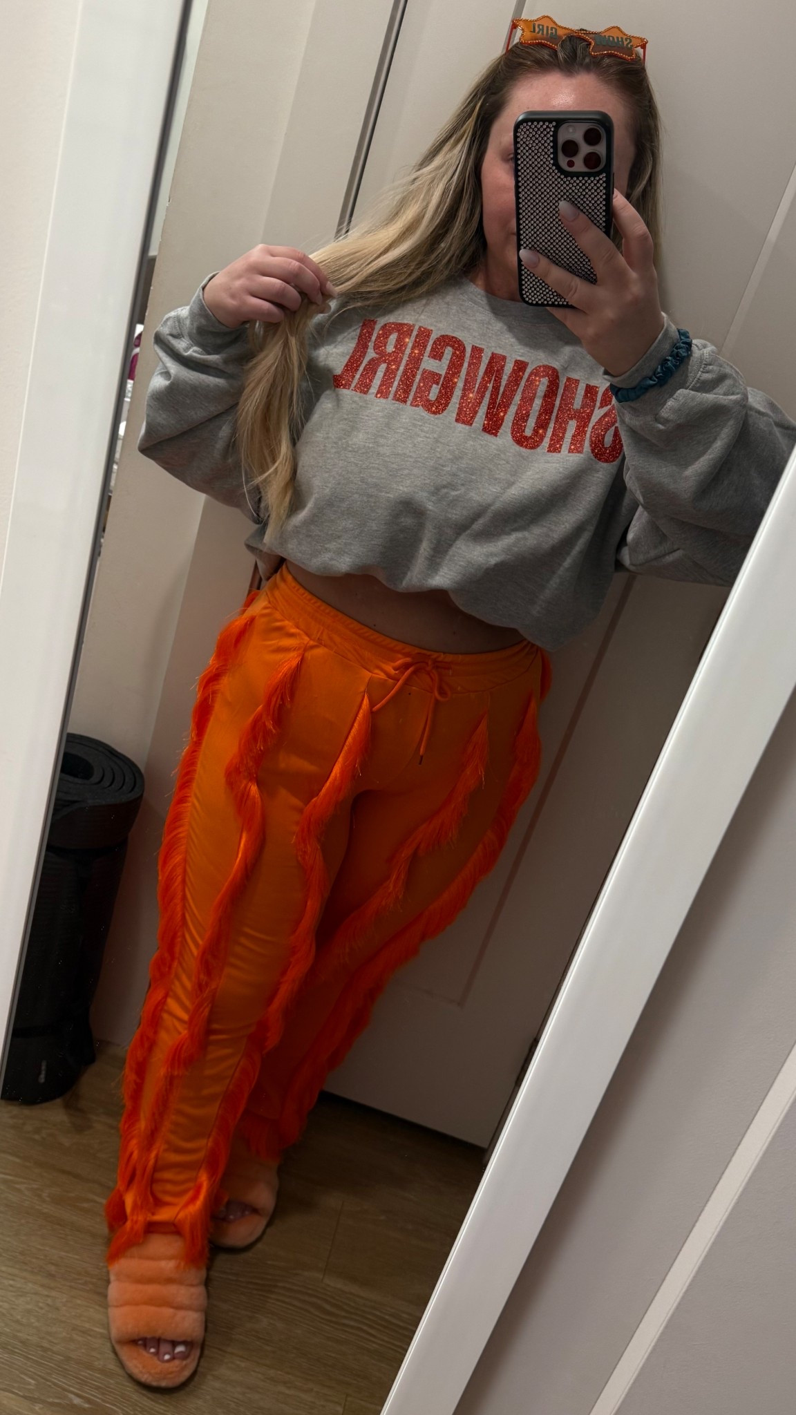 Showgirl movie fit 🧡💚🩶

#LTKMidsize #LTKPlusSize #LTKParties