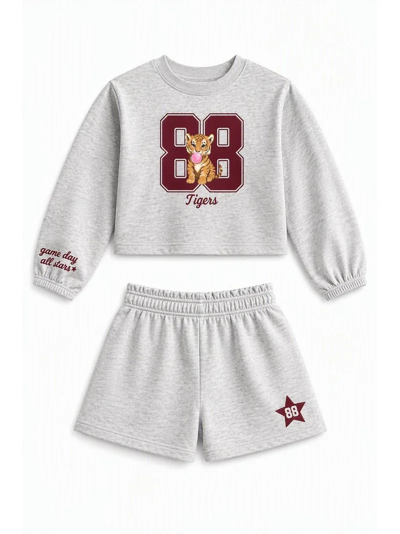 Wonder Nation Little Girls Crewneck Sweatshirt and Shorts Set, 2 Piece, Sizes 4-10 | Walmart (US)