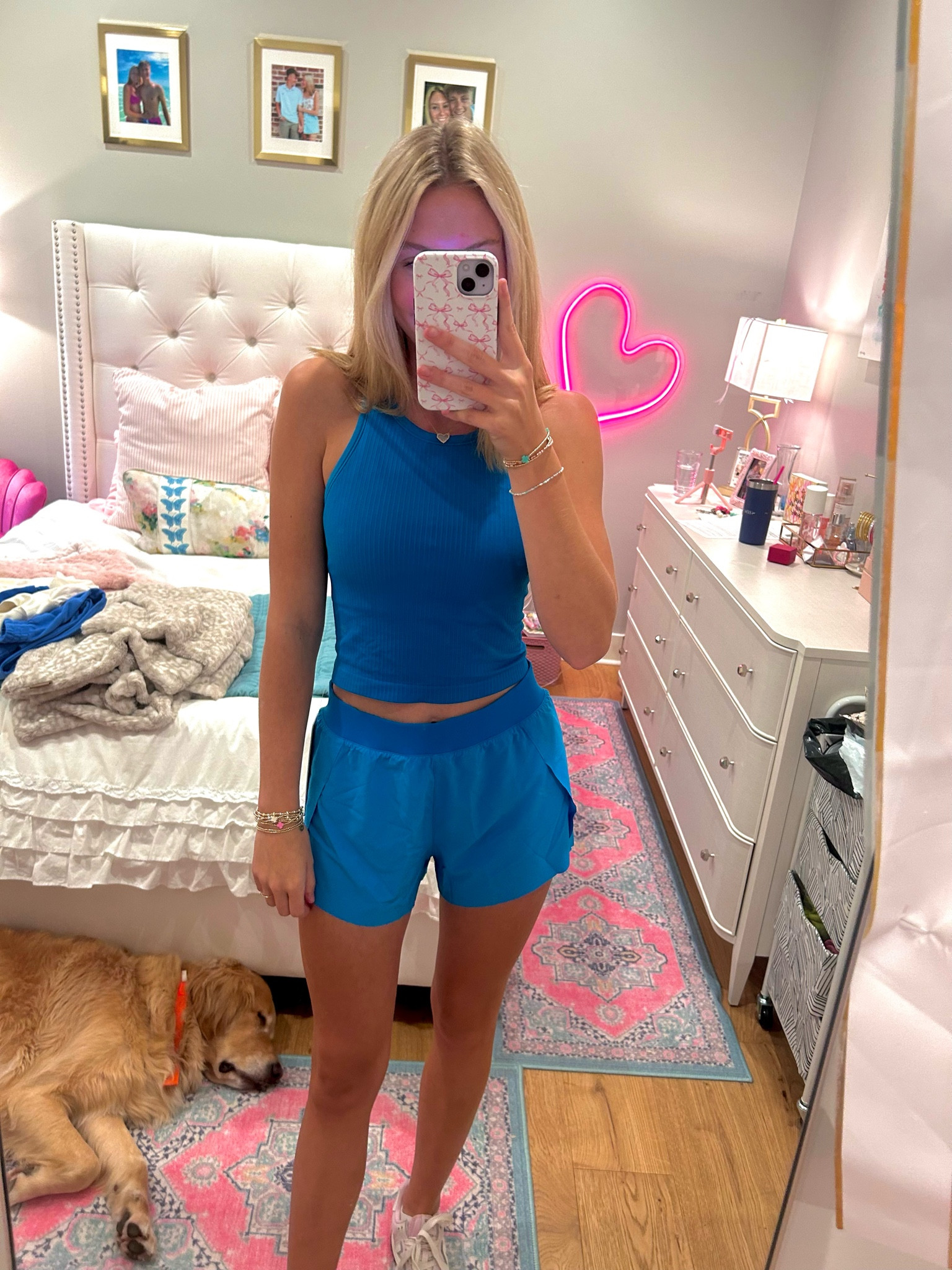Amazon set size small in both 

#LTKStyleTip #LTKFitness