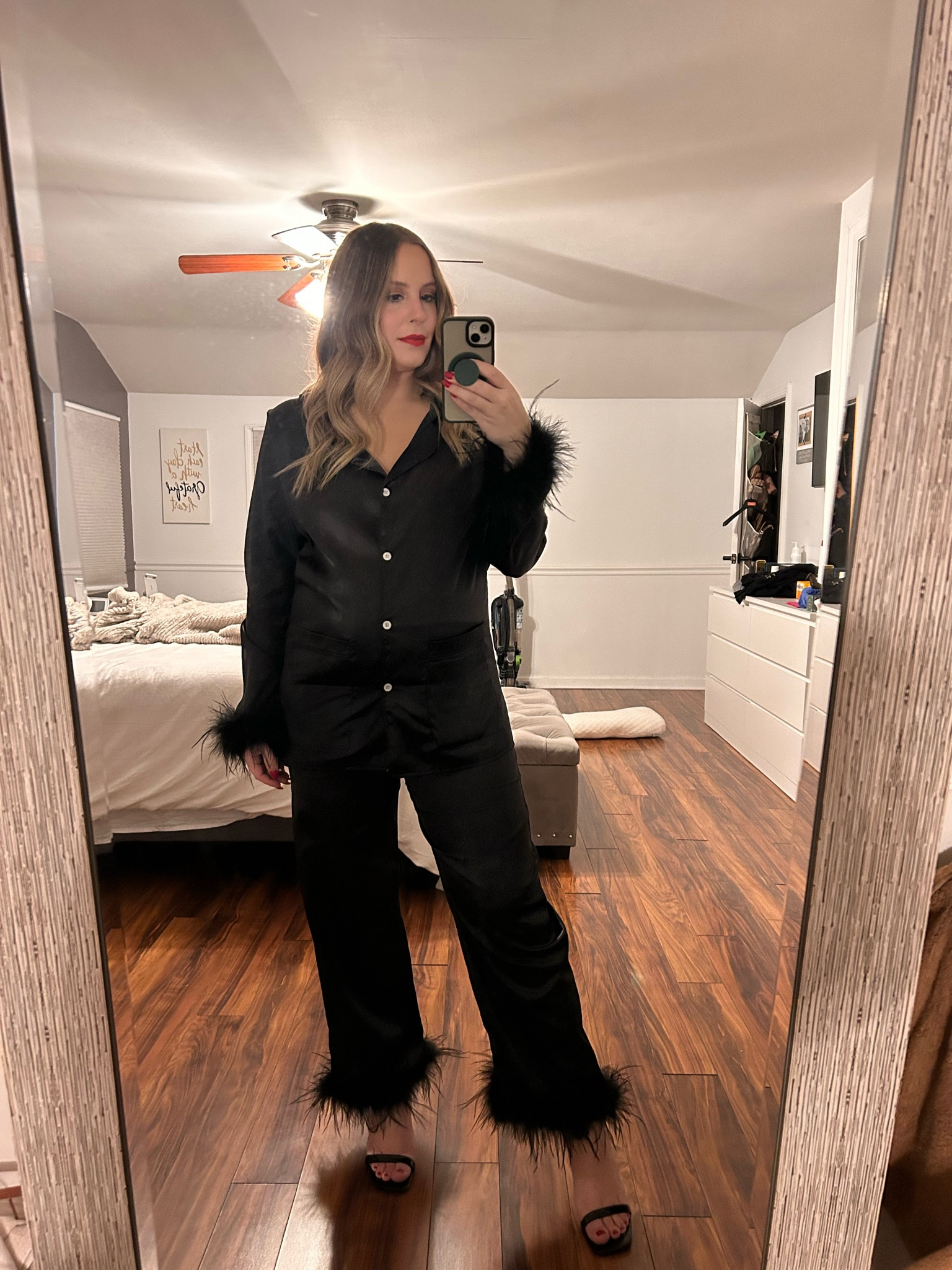 Silk feathered pajamas

Pregnancy style, feather pajamas, black silk pajamas


#LTKfamily #LTKstyletip #LTKbump