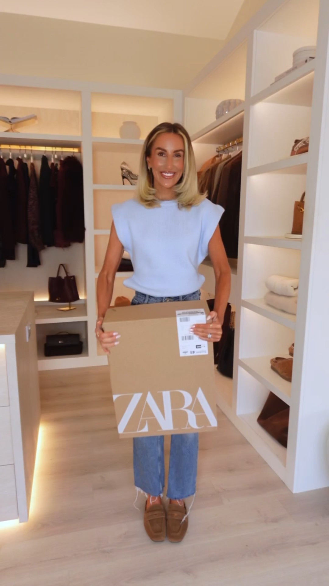 Zara haul ❤️
Red dress - size XS 
Blue top - size S
Cream top - size S
White trousers - size XS
Bomber jacket - size L 
Jeans - size 4
Pink shirt - size XS 
Brown top : size S 
Brown shorts : size XS 
Brown blazer : size S 

#LTKFashionMonth #LTKspring #LTKstyletip