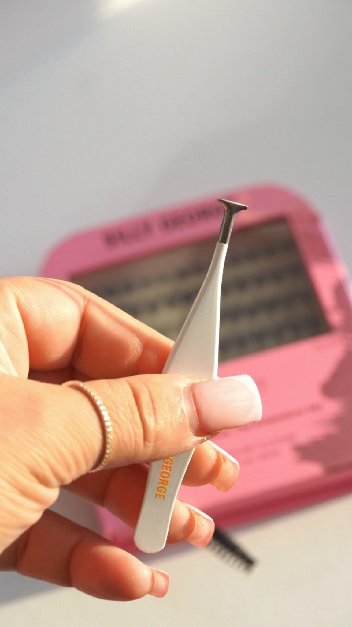 Silly George Hammerhead lash tweezers to apply their pop on lash extensions 

#LTKBeauty #LTKgrwm