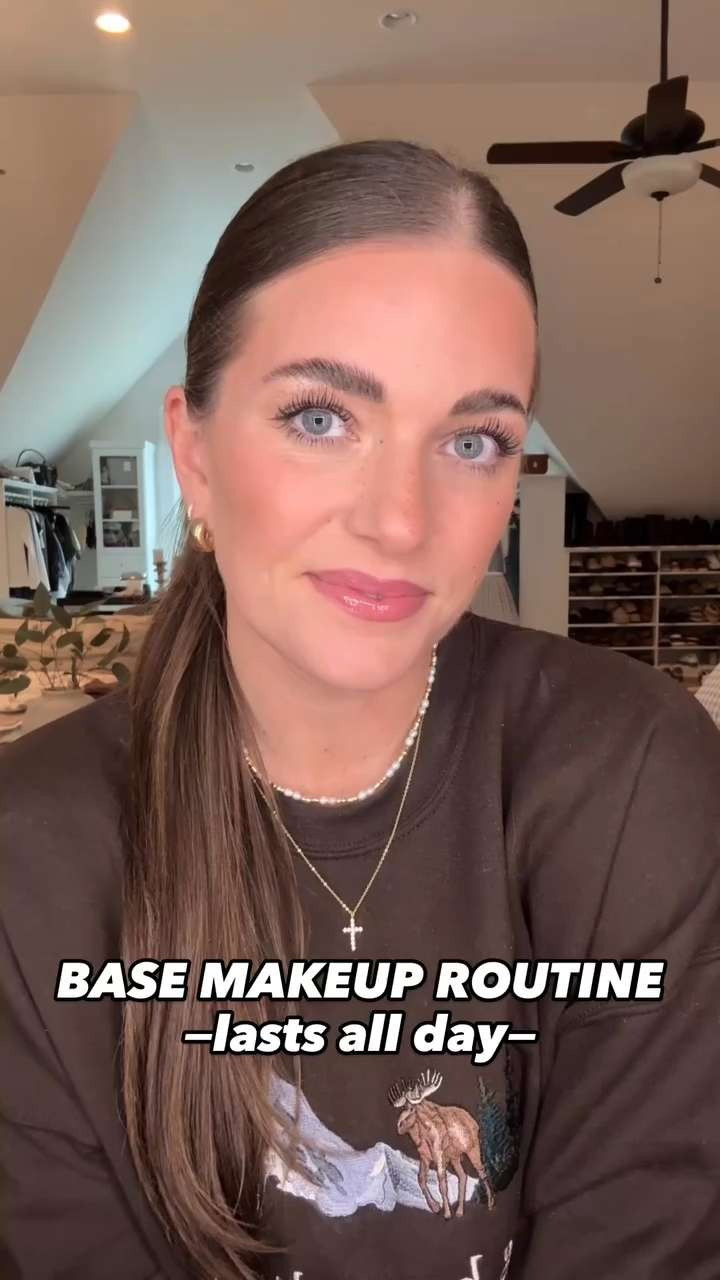 foundation: 05 Cool - Medium w cool undertones Liquid Contour Wand: 03 Medium - medium w neutral undertones Cream Blush: Colour Of Dreams - warm rosebud-pink powder bronzer & highlighter duo: Light/Medium powder blush Color: Pillow Talk - nude pink b 

 #LTKmorningroutine #LTKselfcare #LTKBeauty