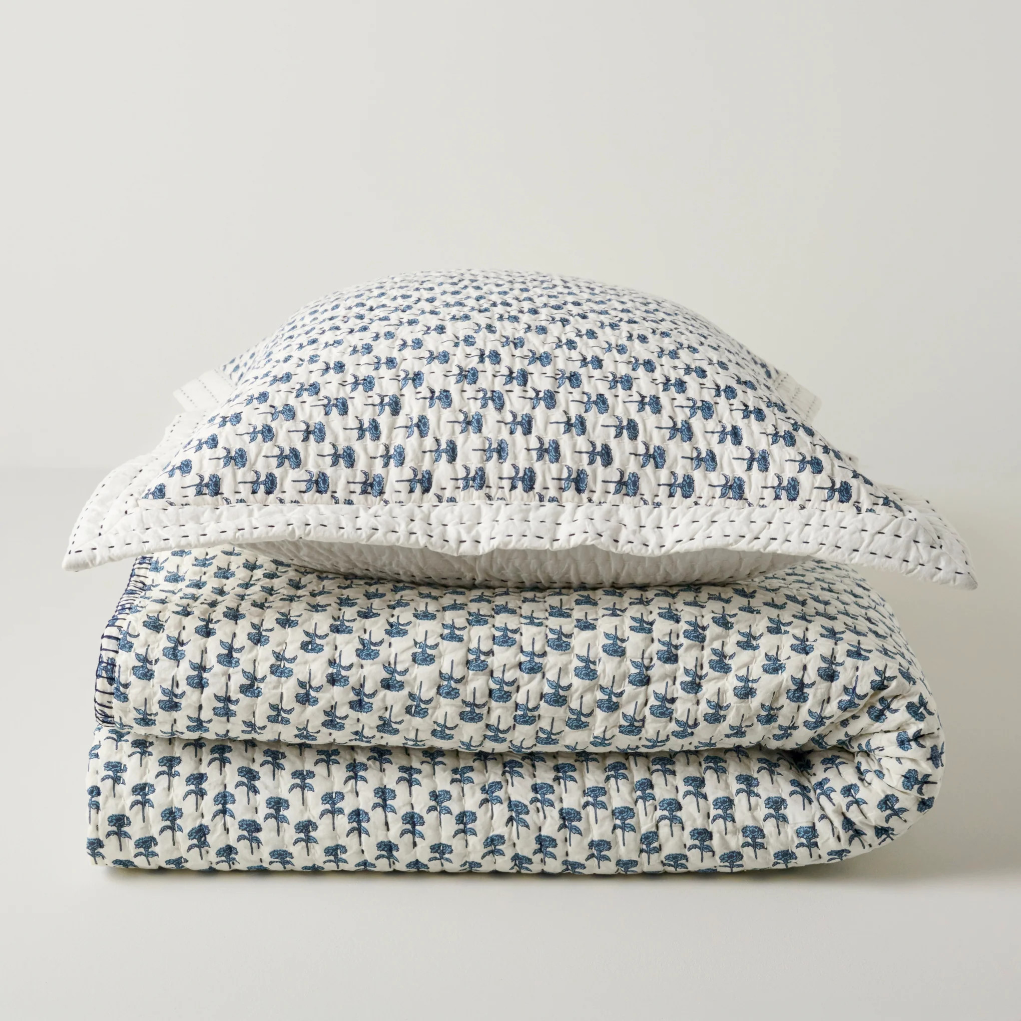 Lilianne Floral Printed Quilt | Magnolia