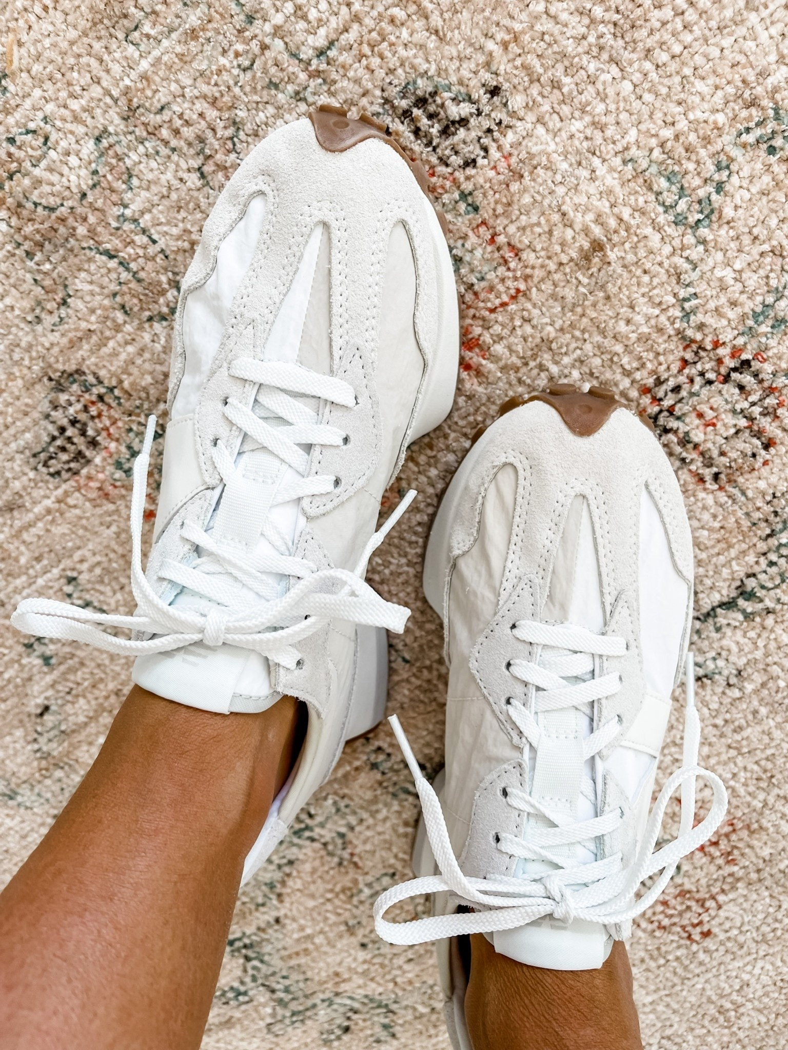 There’s only a few sizes left in these New Balances on sale! The perfect sneaker to go with all your activewear/athleisure!

Loverly Grey, Nordstrom anniversary sale, NSale, new balance sneakers, 327s

#LTKSaleAlert #LTKShoeCrush