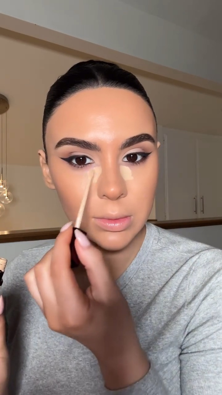 Wedding guest GRWM 🤍☺️💍✨

@clarinsusa double serum + eye cream
@innbeautyproject moisturizer 
@esteelauder double wear foundation 
@hourglasscosmetics concealer ’sepia’ + gloss 
@doseofcolors concealer 
@rarebeauty hope liquid blush, happy powder blush
@lumify.eyes eye drops
@lauramercier rose powder + bronzer + black eyeshadow stick (use code SELLAM20)
@maybelline line leader lip liner
@makeupbymario travis lip liner + eyeshadow palette 

#makeupartist #makeupideas #makeuptutorial #weddingguestmakeup #losangeles