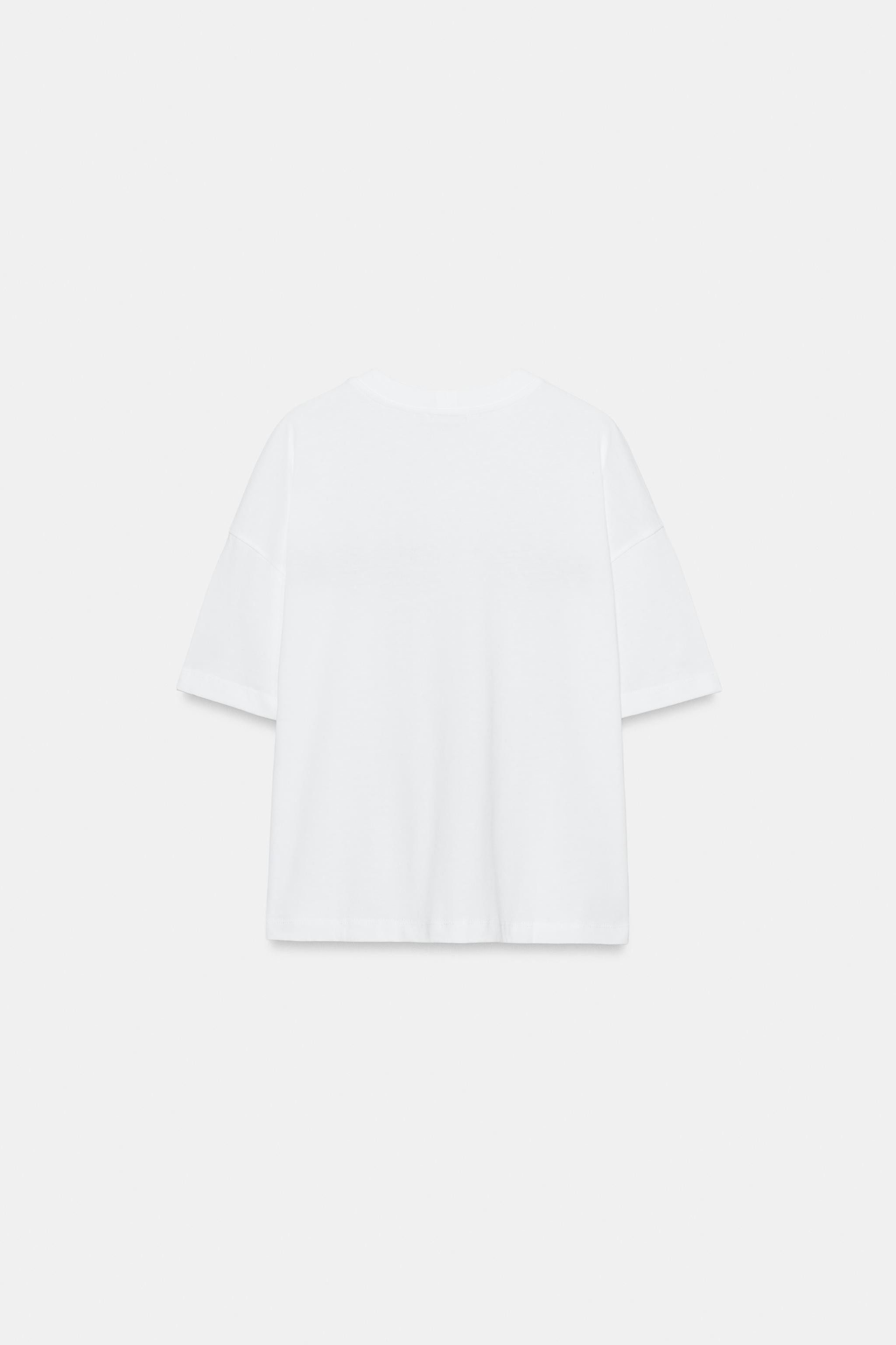 OVERSIZE FIT - ROUND NECK - REGULAR LENGTH - SHORT SLEEVET-shirt made with cotton yarn. Round nec... | Zara US