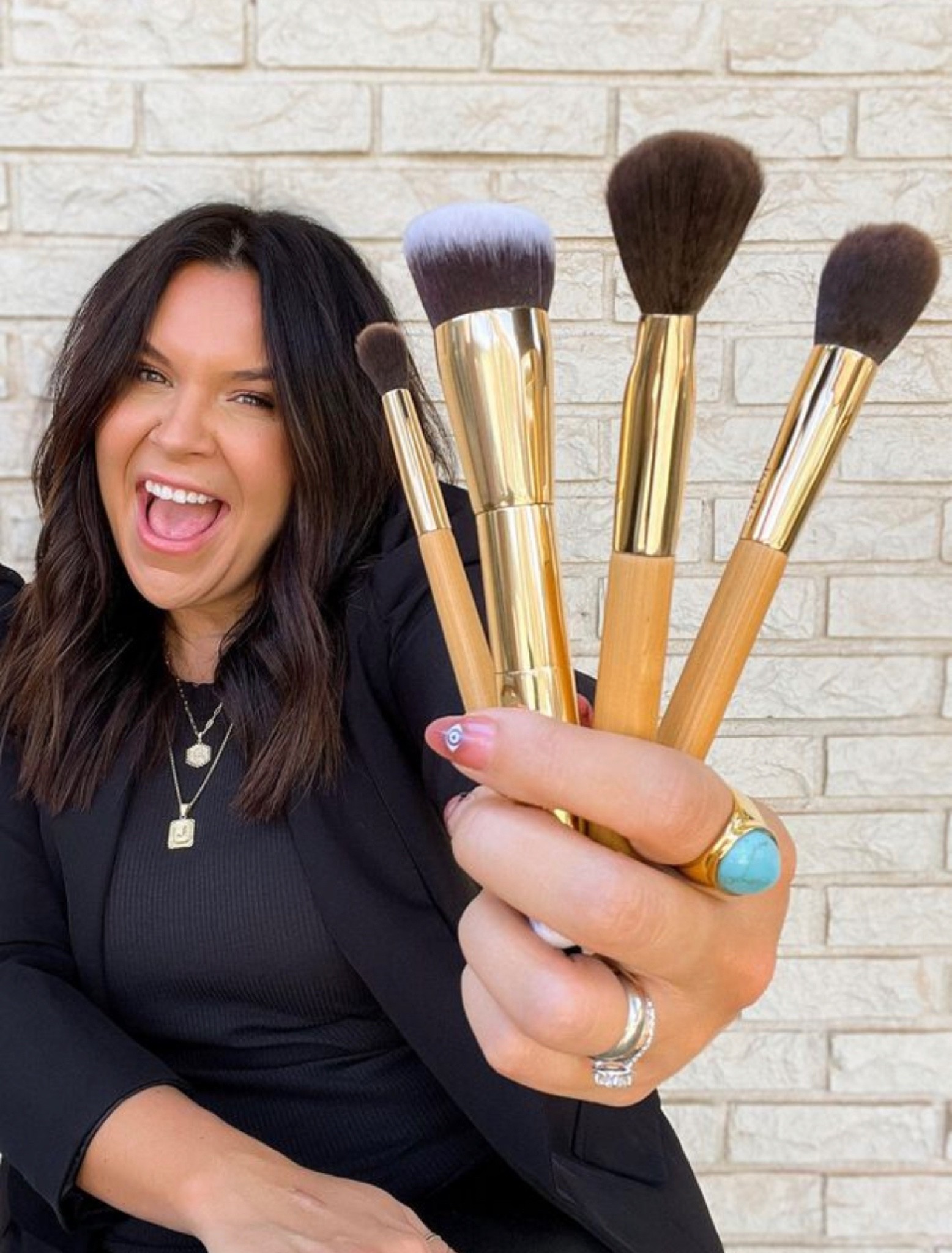 MY BRUSH SET US LIVE!!!!
All you will need in one set!

USE CODE: BWC15 for 15% Off



#LTKsalealert #LTKHoliday #LTKbeauty