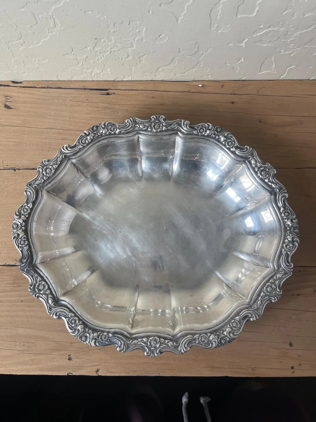 Vintage International Silver Co. Countess Silverplate Serving Bowl With Ornate Floral Rim — Sca... | Etsy (US)