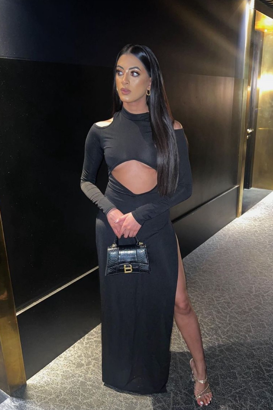 Black cut out maxi dress, gold heels, boohoo

#LTKeurope #LTKstyletip #LTKSeasonal