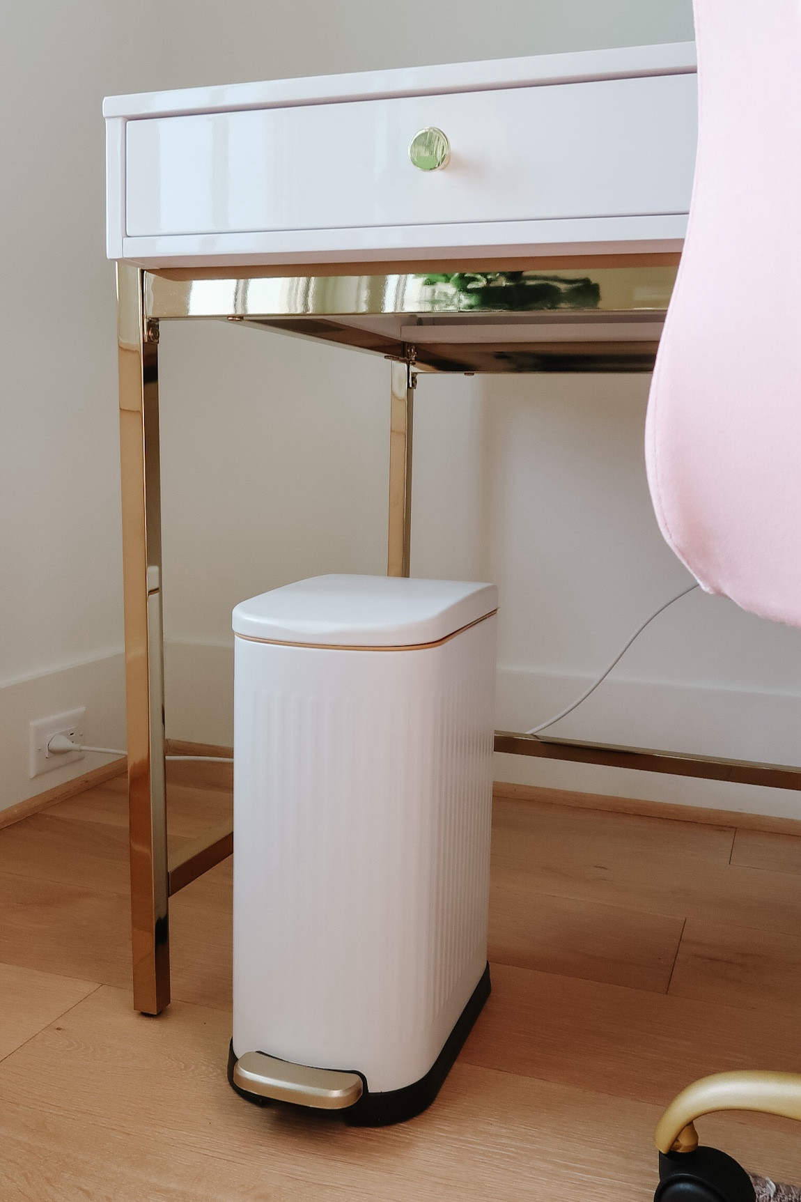 Amazon Lidded Trash Can

#LTKHome #LTKFindsUnder50 #LTKOver40