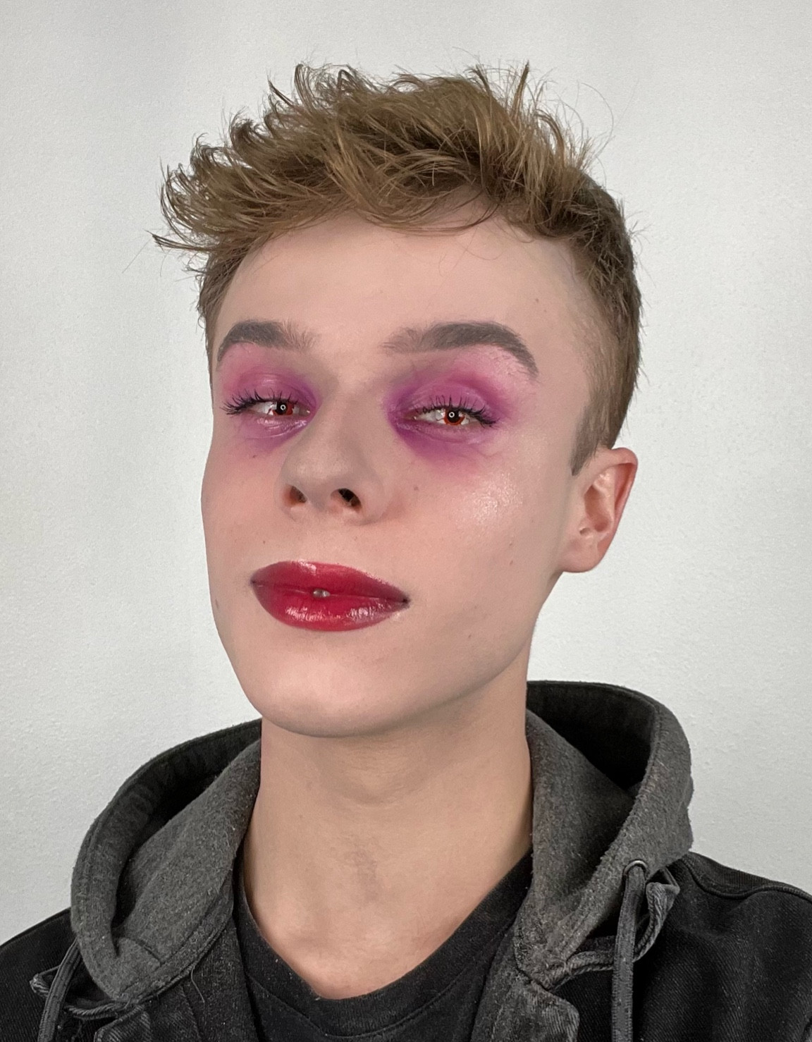 Maquiagem de Vampiro 🧛‍♂️❤️🦇

#LTKbeauty #LTKHalloween #LTKbrasil