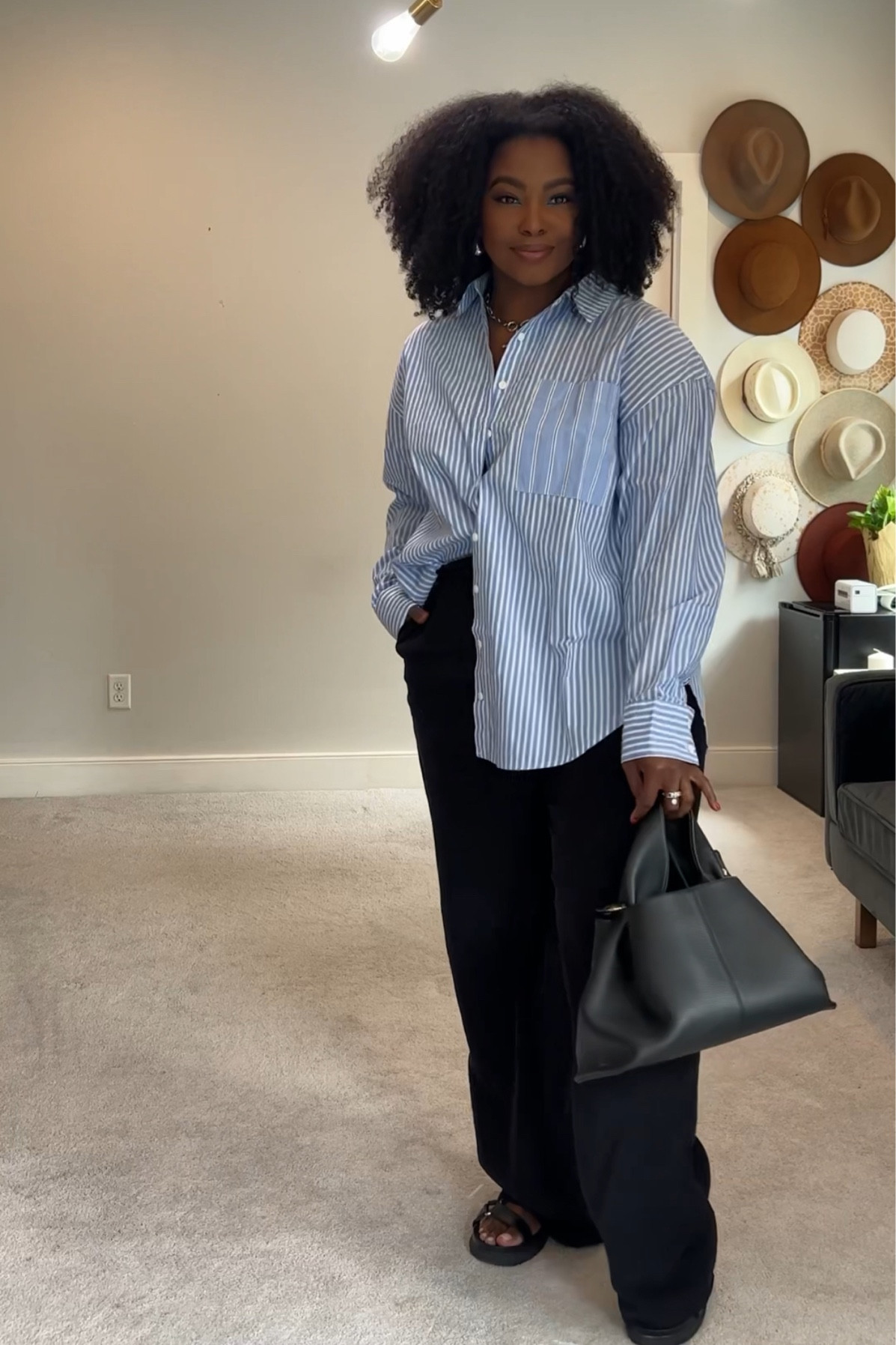 Running errands … but make it chic 


#LTKitbag #LTKstyletip #LTKmidsize