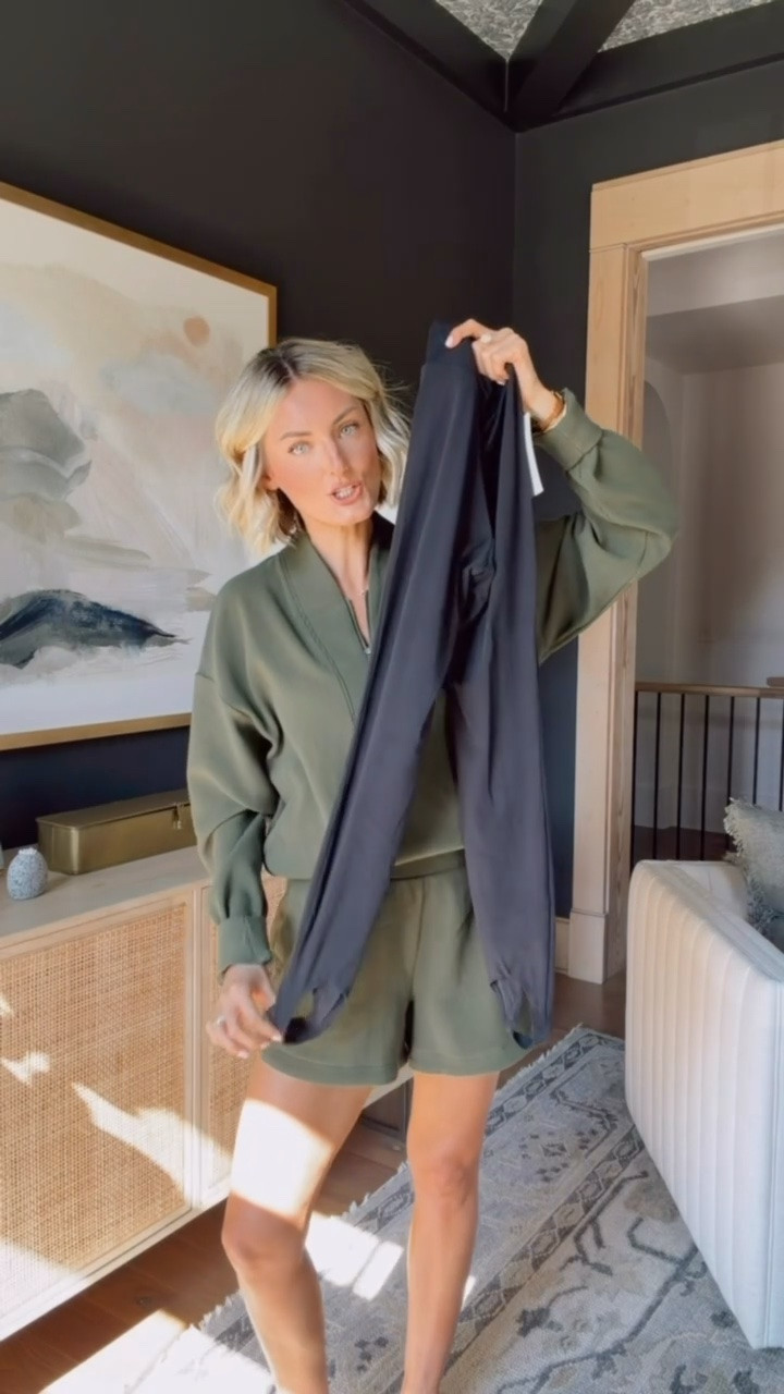 I honestly can’t believe I actually bought these but here we are 😂 These are stir up leggings from Target’s activewear brand! I think they will be super comfortable for all day! Will style these soon & show y’all! 

Loverly Grey, Target, stir up leggings, black leggings, activewear, athleisure, new arrivals

#LTKActive #LTKSeasonal