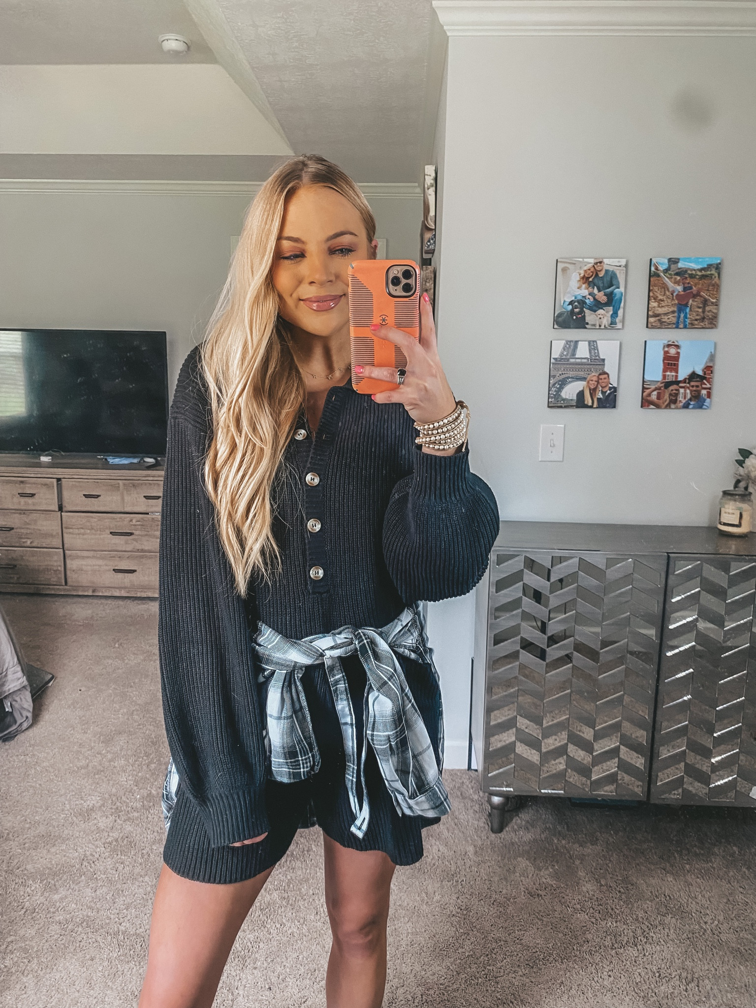 Cute fall outfit, black and white flannel
Nursing friendly outfit 

#LTKunder50 #LTKSeasonal #LTKstyletip