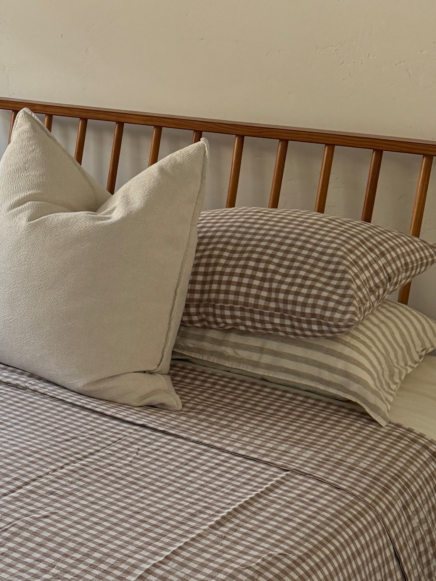 Mixed pattern neutral bedding 🧺

#amazon #bedding #bedroom #homedecor #coastal 

#LTKHome #LTKFindsUnder100 #LTKFamily