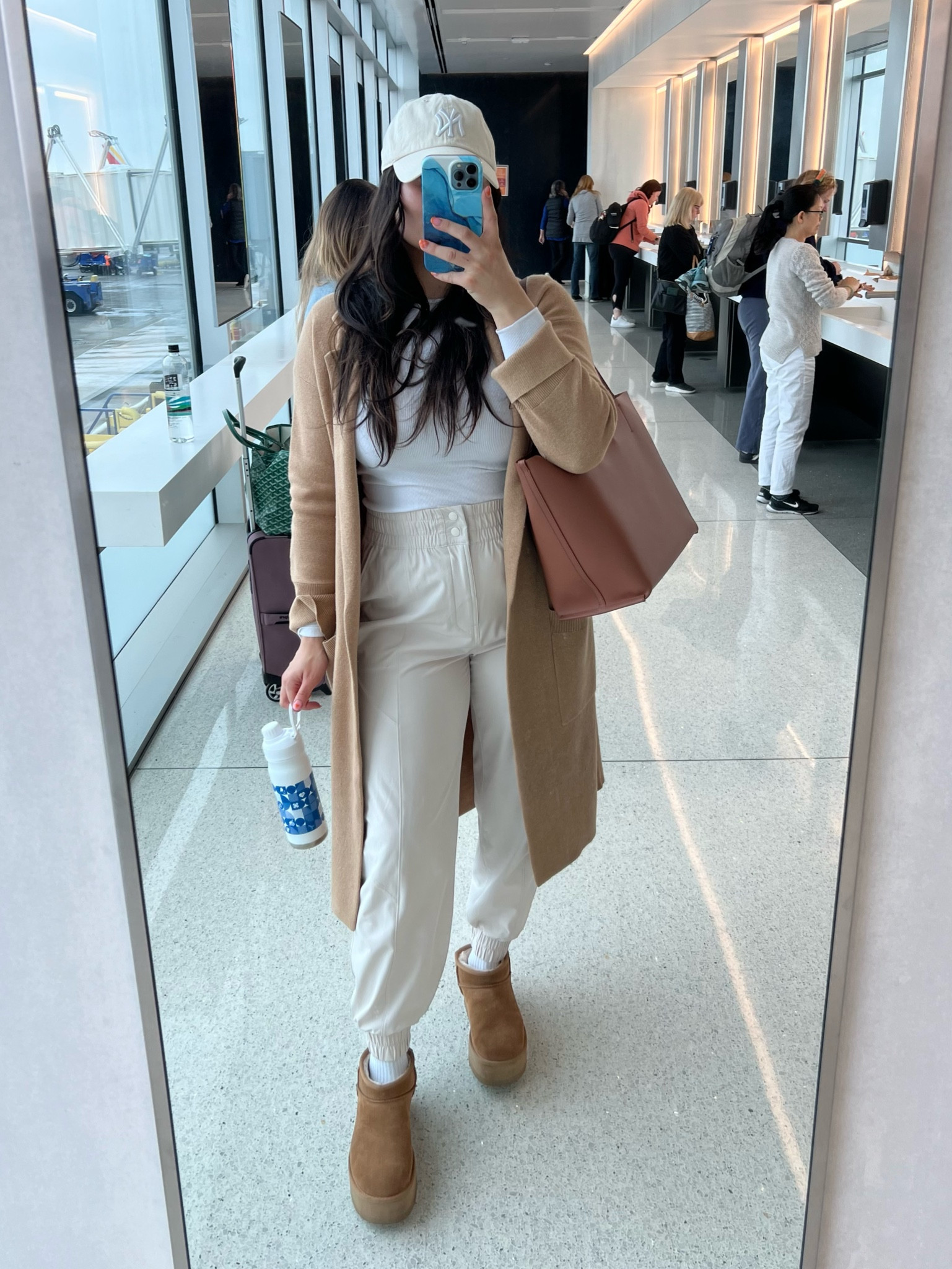 Travel outfit 
Work travel 
Travel tote bag
Work bag 
Coatigan 

#LTKtravel