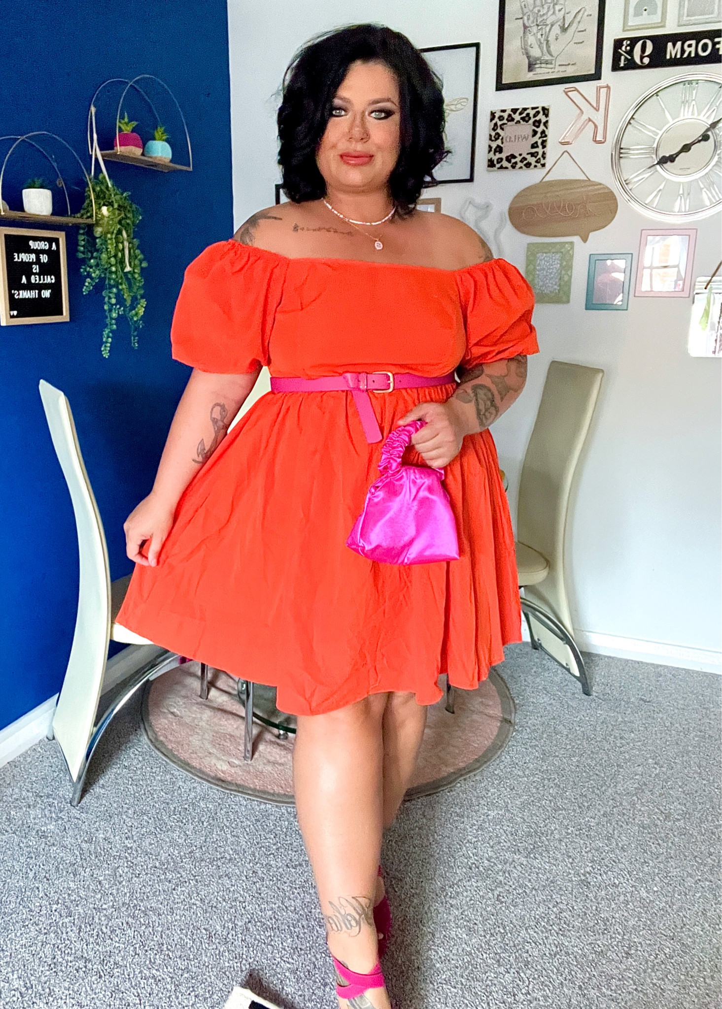 I am a UK size 18-20 and I got the 3XL in these dresses (I bought the green too). Belt and bag are Primark 💕