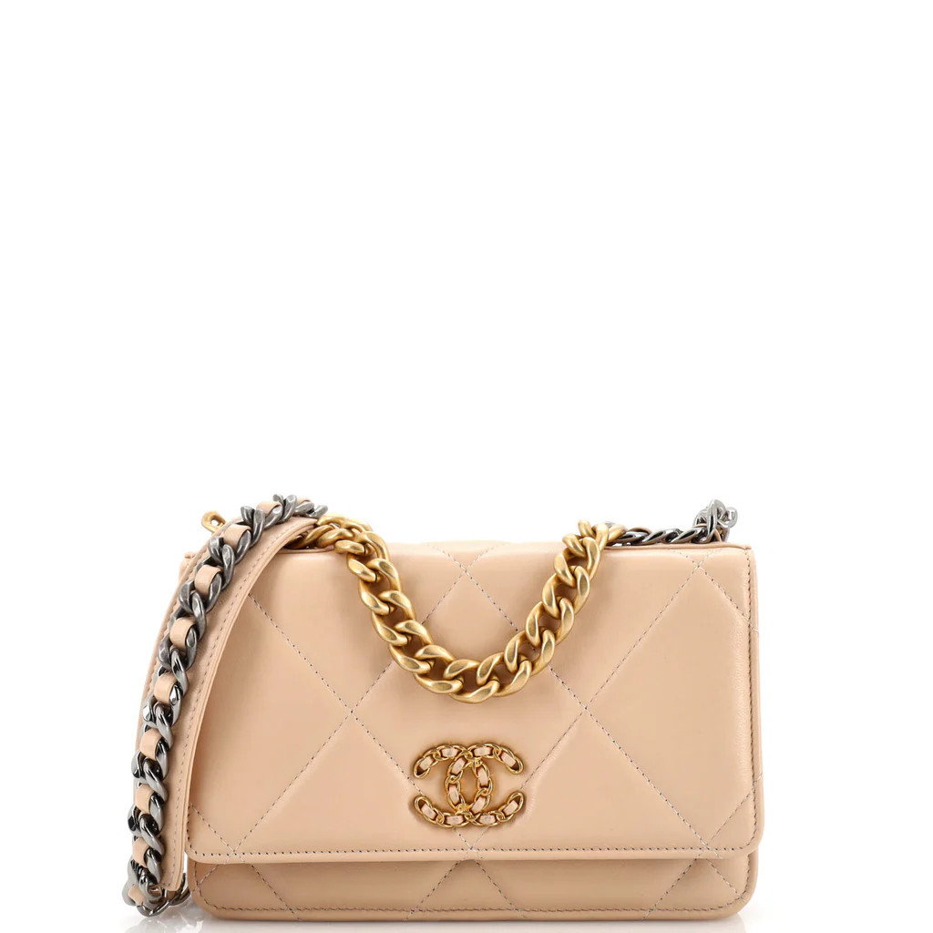 19 Wallet on Chain Quilted Lambskin | Rebag